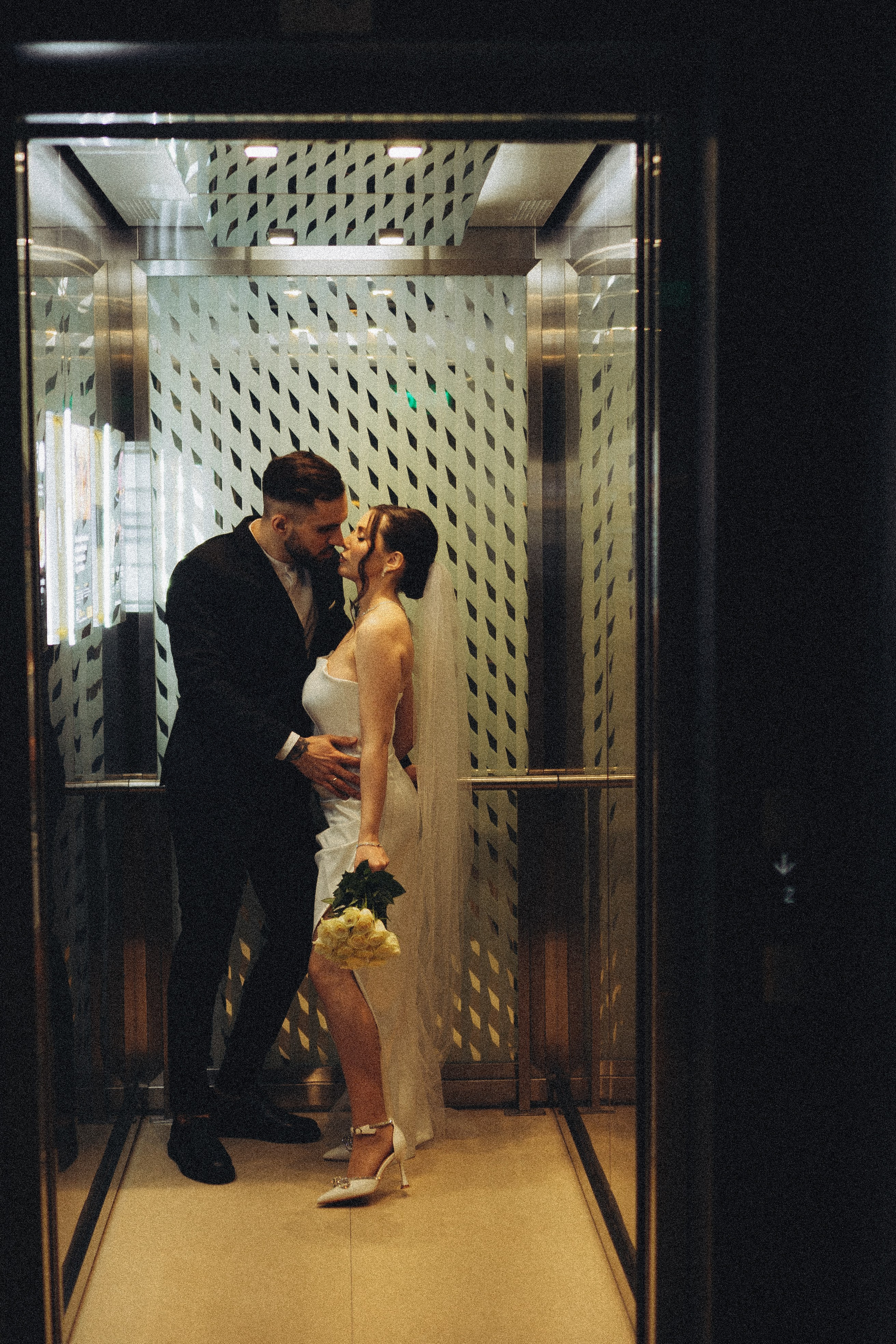 СВАДЕБНАЯ СЬЕМКА СБОРОВ ЖЕНИХА И НЕВЕСТЫ В ОТЕЛЕ И ТАКЖЕ ФОТОСЕССИИЯ В ОТЕЛЕЕ МЕГАПОЛИС БРЯНСК. Профессиональный фотограф, Санкт-Петербург — Виктория Богомолова