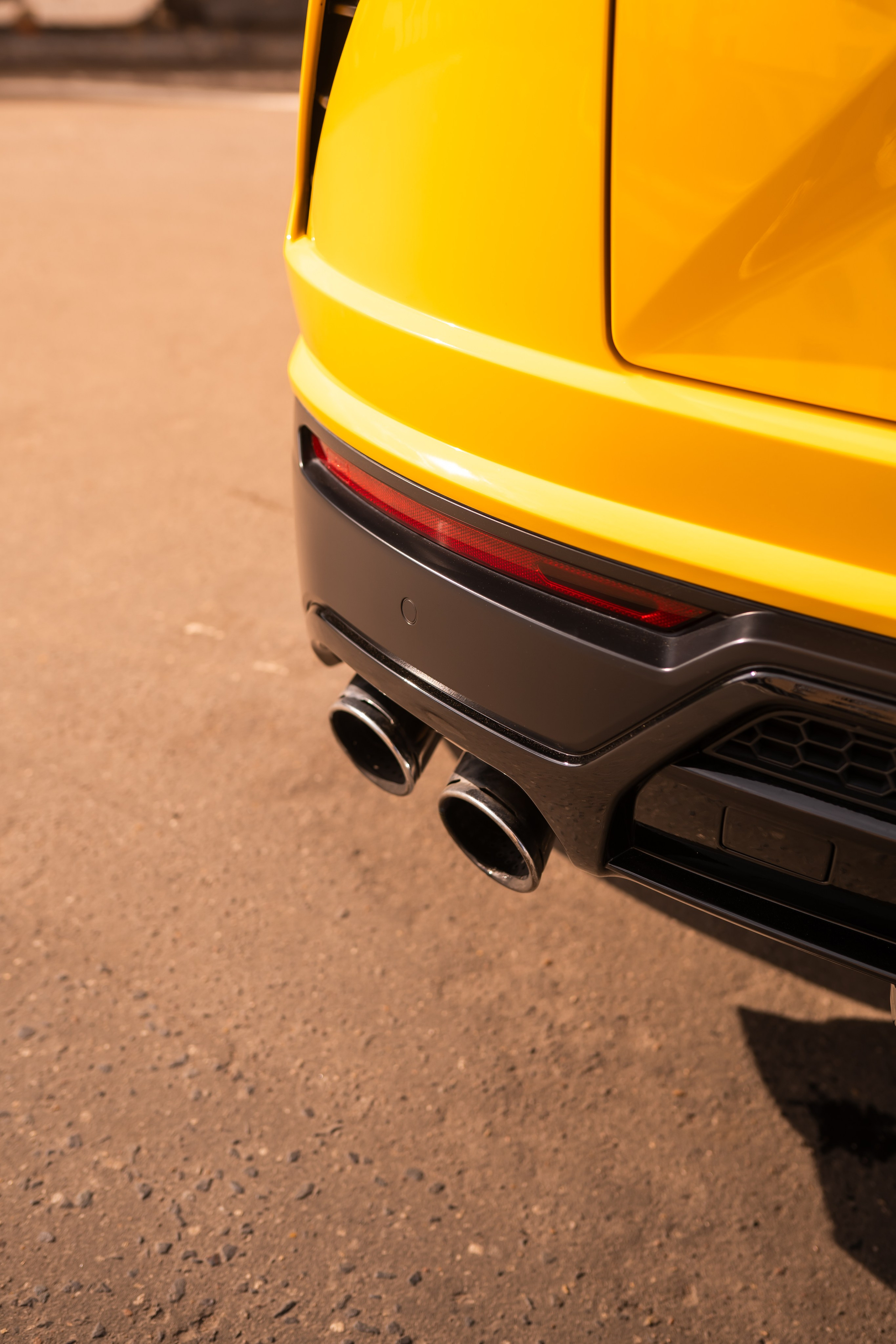 Lamborghini Urus. Mirllaev