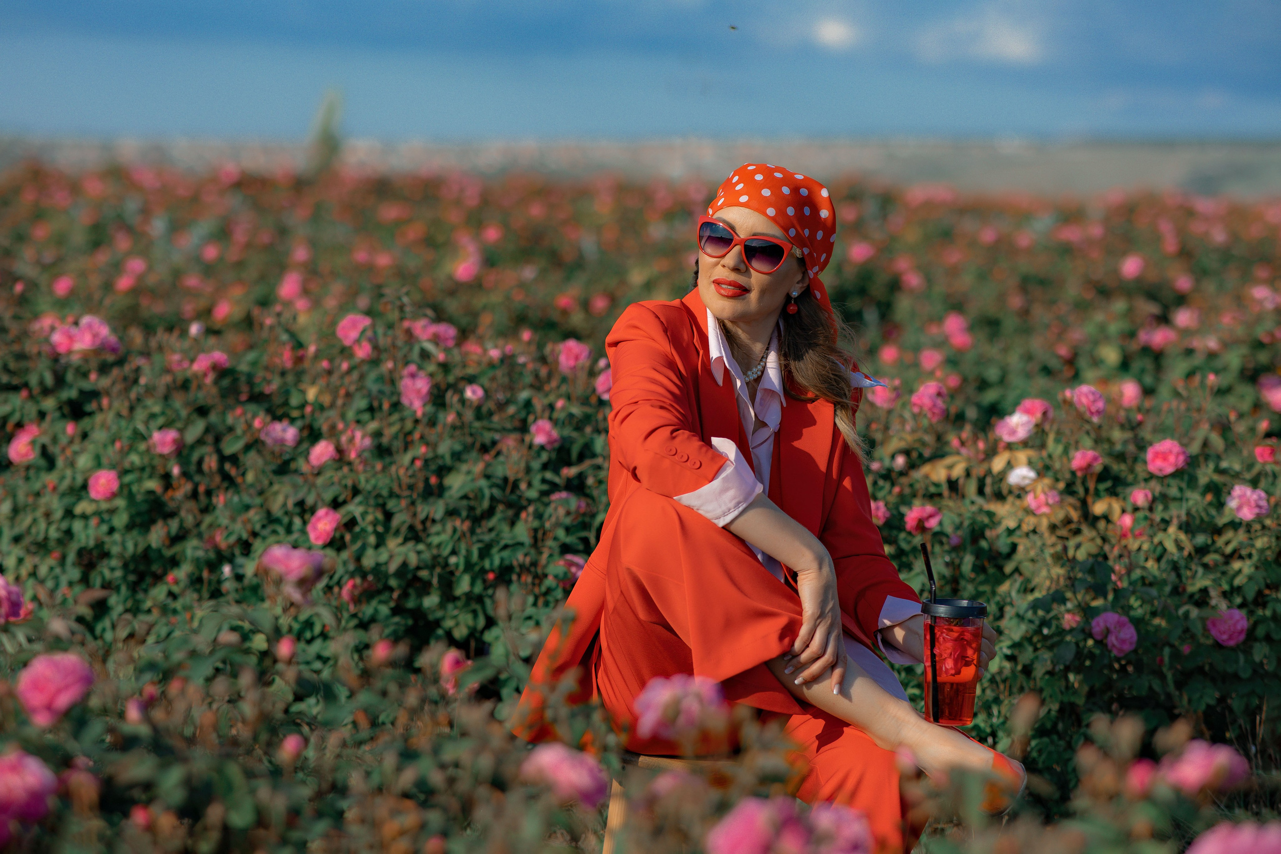 В цветении. Фотограф-стилист Крым Прокат одежды в Крыму. Фотосессии в Крыму