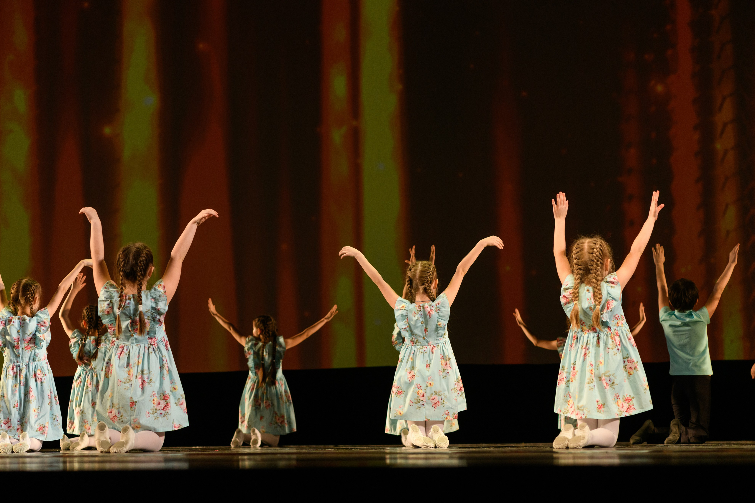 23 апреля, часть 2, БКЗ Октябрьский, г. Санкт-Петербург. Золотое яблочко