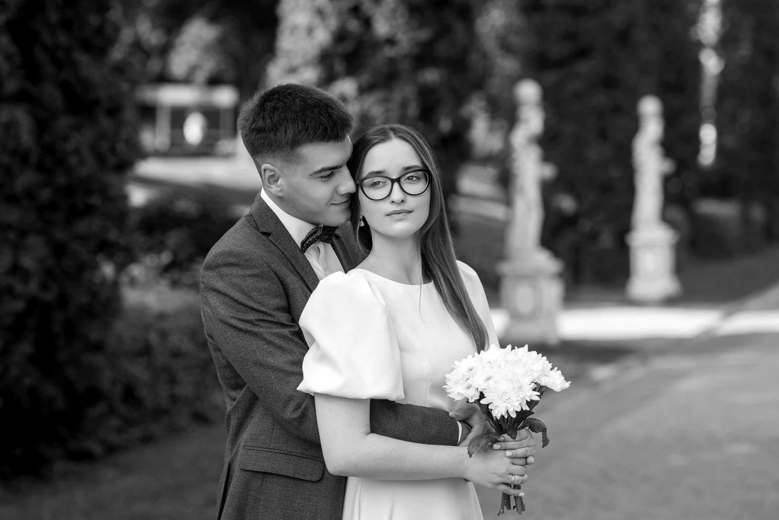 Свадебная прогулка (bw-version). Фотограф в Твери и Москве Юлия Бахтамова