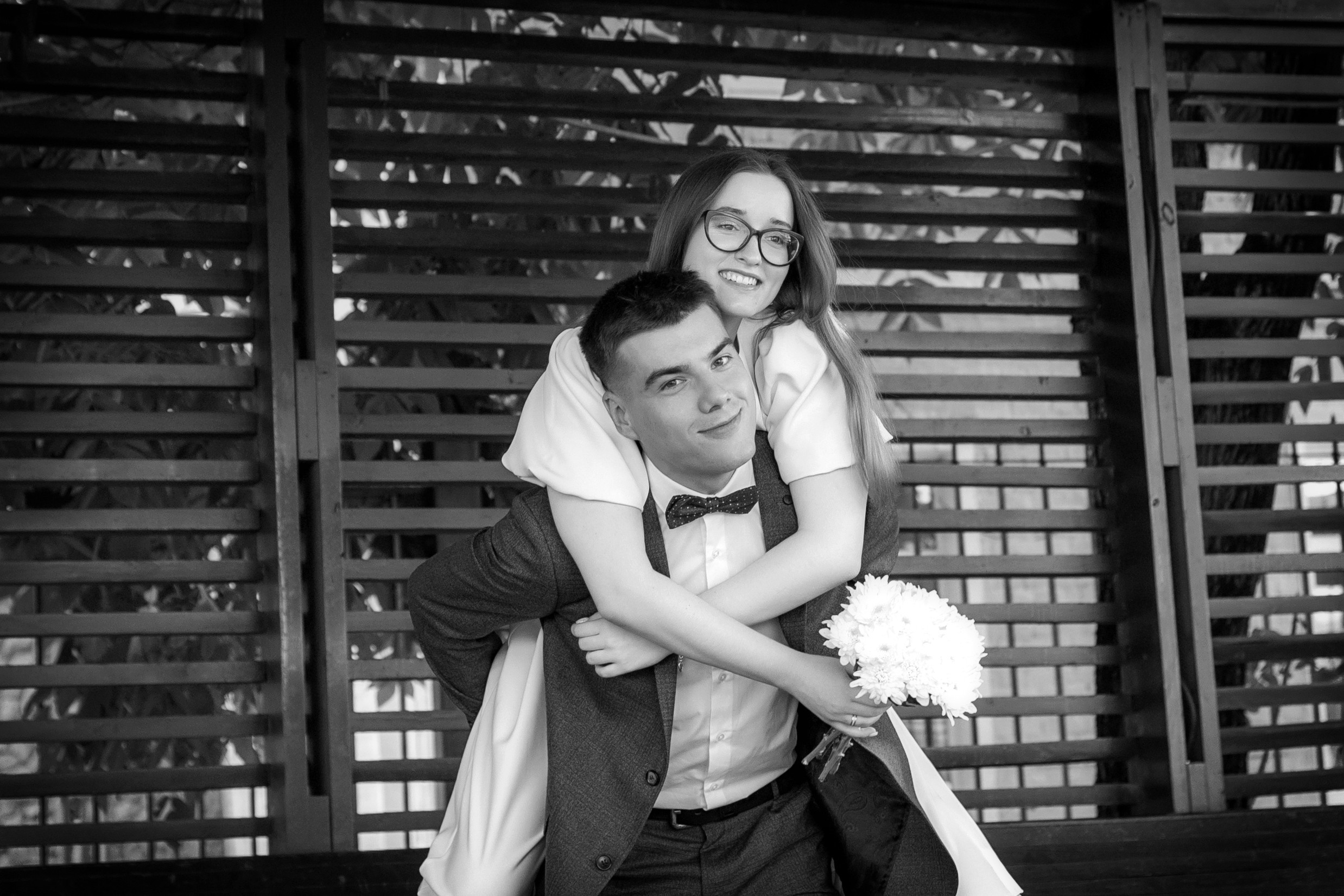 Свадебная прогулка (bw-version). Фотограф в Твери и Москве Юлия Бахтамова