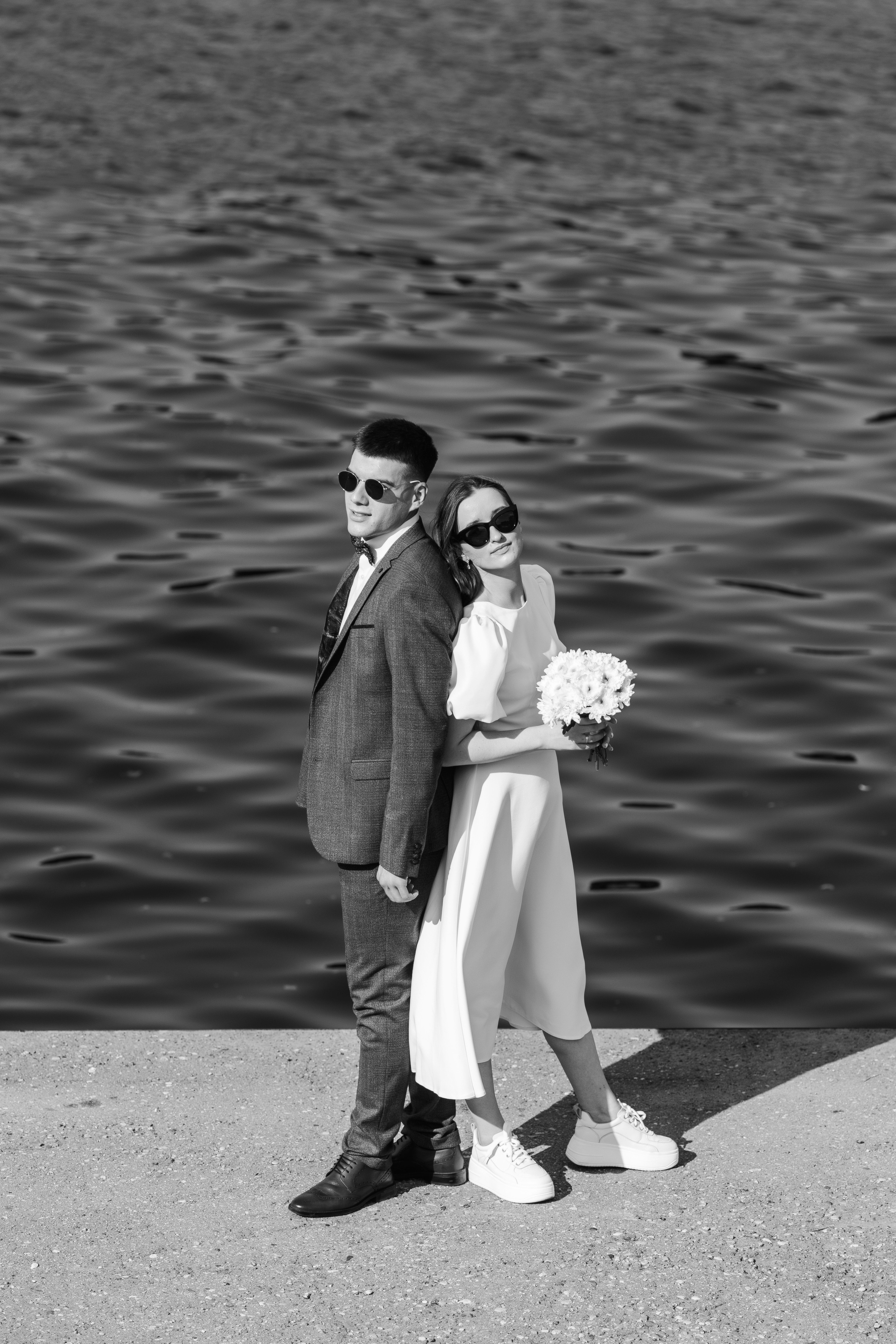 Свадебная прогулка (bw-version). Фотограф в Твери и Москве Юлия Бахтамова