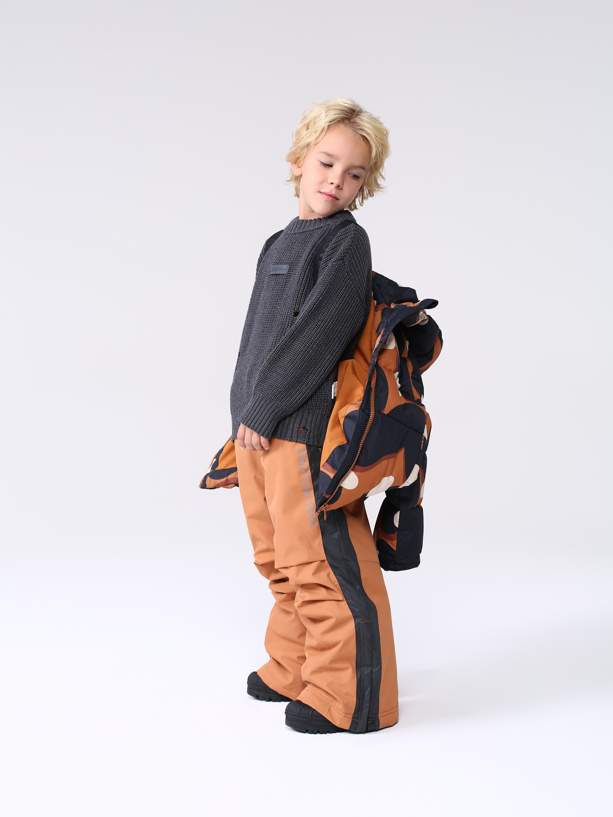 "Профессиональная детская фотосъемка для семейных портретов и воспоминаний""Высококачественная детская съемка новорожденных и малышей в студии""Рекламная детская фотосъемка для альбомов и подарков""Студийная детская съемка с креативными декорациями и позами""Коммерческая детская фотосъемка для маркетинга детских товаров""Фотография детской съемки с акцентом на эмоции и улыбки""Семейная детская съемка для портфолио и социальных сетей""Профессиональная детская фотосъемка с мягким освещением""Рекламные фото детской съемки для сайтов и брошюр""Высокоточная детская съемка для воспоминаний и презентаций""Детская фотосъемка высокого разрешения для семейных альбомов""Коммерческая детская съемка с фокусом на радость и развитие""Студийная фотосъемка детской съемки для брендов и маркетинга""Фотографии детской съемки для подарков и увеличения клиентов""Профессиональная детская съемка для каталогов и семейных историй" "Профессиональная каталожная фотосъемка товаров для e-commerce и интернет-магазинов""Высококачественная каталожная съемка одежды и аксессуаров с белым фоном""Рекламная каталожная фотосъемка для маркетинга продуктов и брендов""Студийная каталожная съемка с детальной проработкой текстур и материалов""Коммерческая каталожная фотосъемка для каталогов и онлайн-платформ""Фотография каталожной съемки с акцентом на дизайн и презентацию товаров""Предметная каталожная съемка для увеличения продаж в e-commerce""Профессиональная каталожная фотосъемка с использованием студийного освещения""Рекламные фото каталожной съемки для сайтов и социальных сетей""Высокоточная каталожная съемка товаров для презентаций и брошюр""Каталожная фотосъемка высокого разрешения для онлайн-магазинов""Коммерческая каталожная съемка с фокусом на качество и детализацию""Студийная каталожная фотосъемка для брендов и ритейла""Фотографии каталожной съемки для маркетинговых кампаний""Профессиональная каталожная съемка для каталогов и увеличения конверсии"