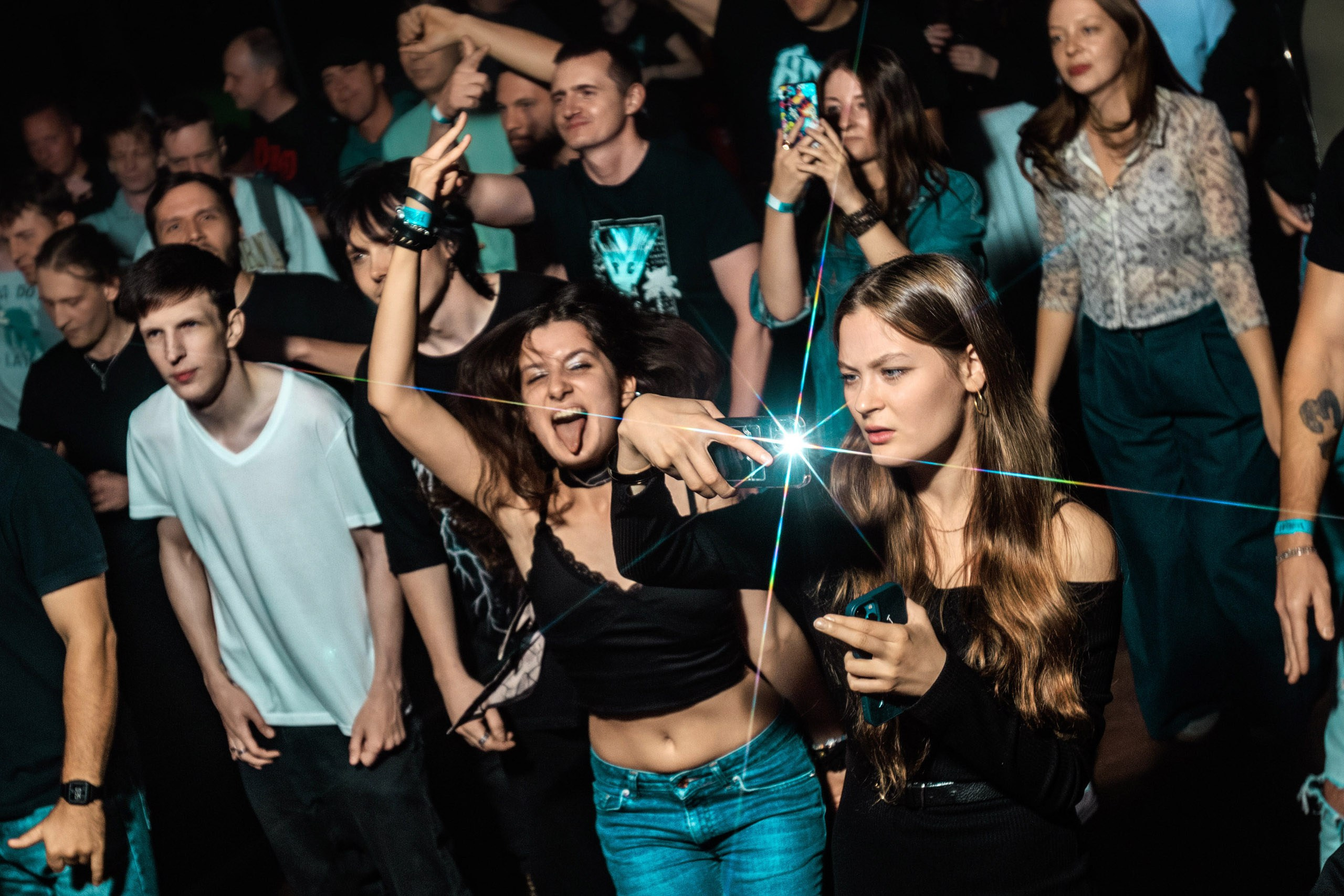 30.08.25 Олдскулы. Репортажный фотограф Екатеринбург | Яркий, качественный репортаж | Концерты, клубы, репортаж, праздники, корпоративы