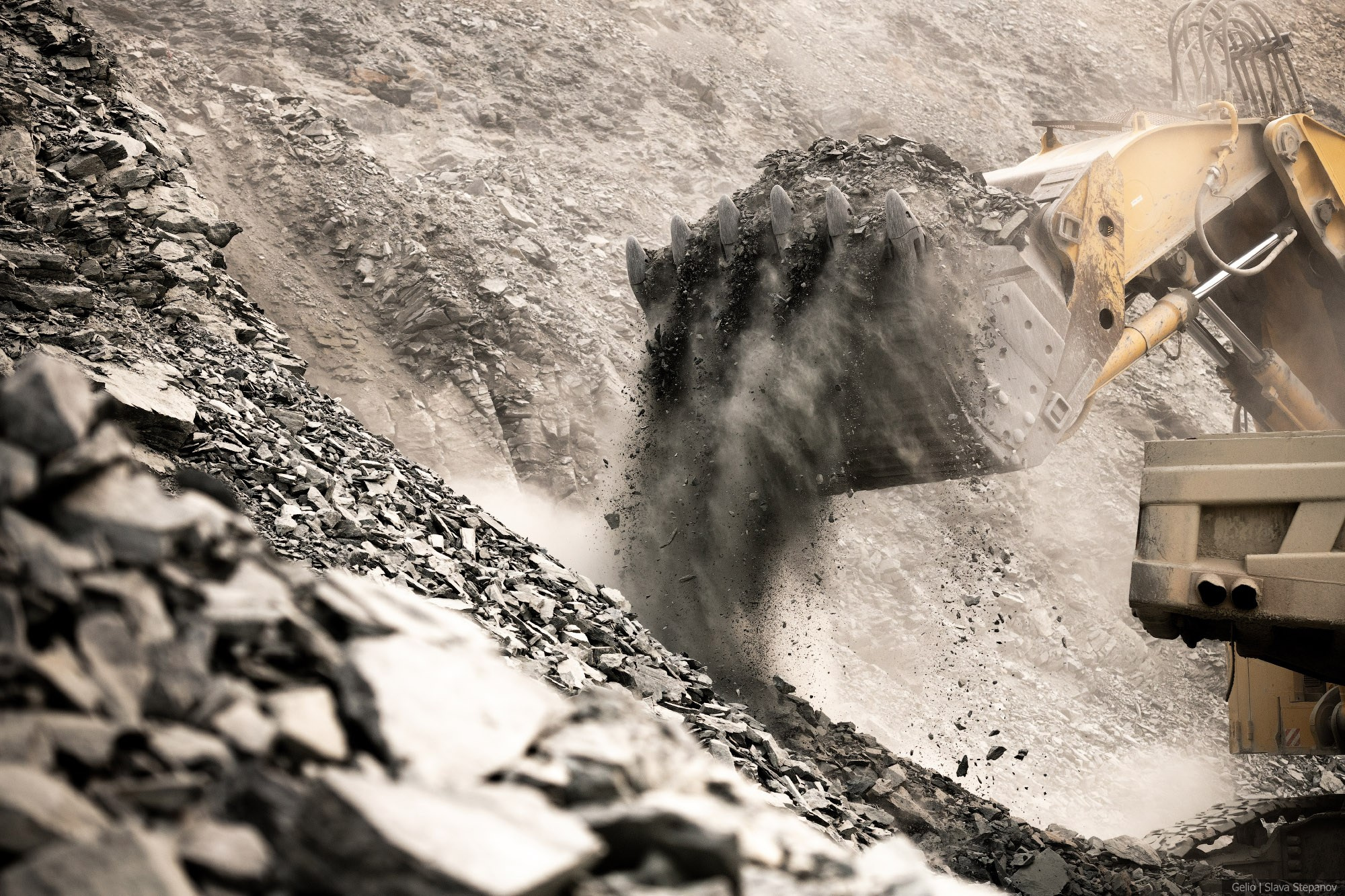 Добыча. Фотограф Слава Степанов, Gelio