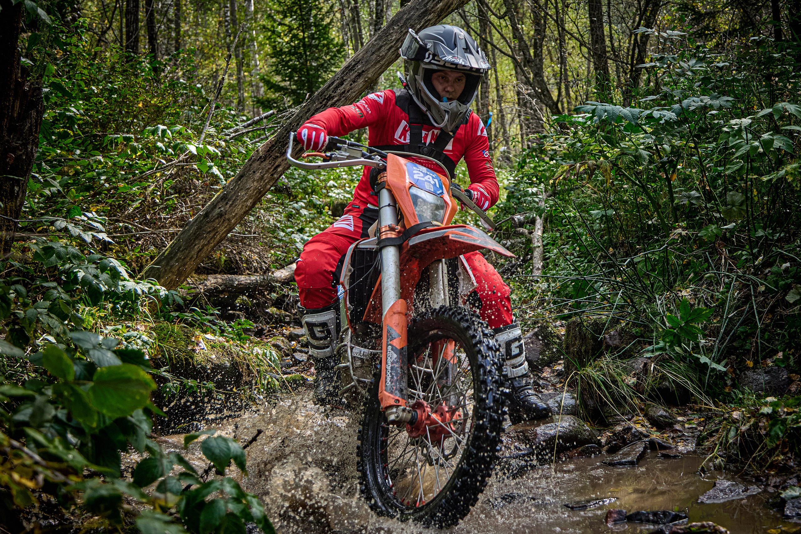 БУРЕЛОМ 2025 чемпионат Сибири по Эндуро. Фотограф Москва Concerts photo / Fashion photо