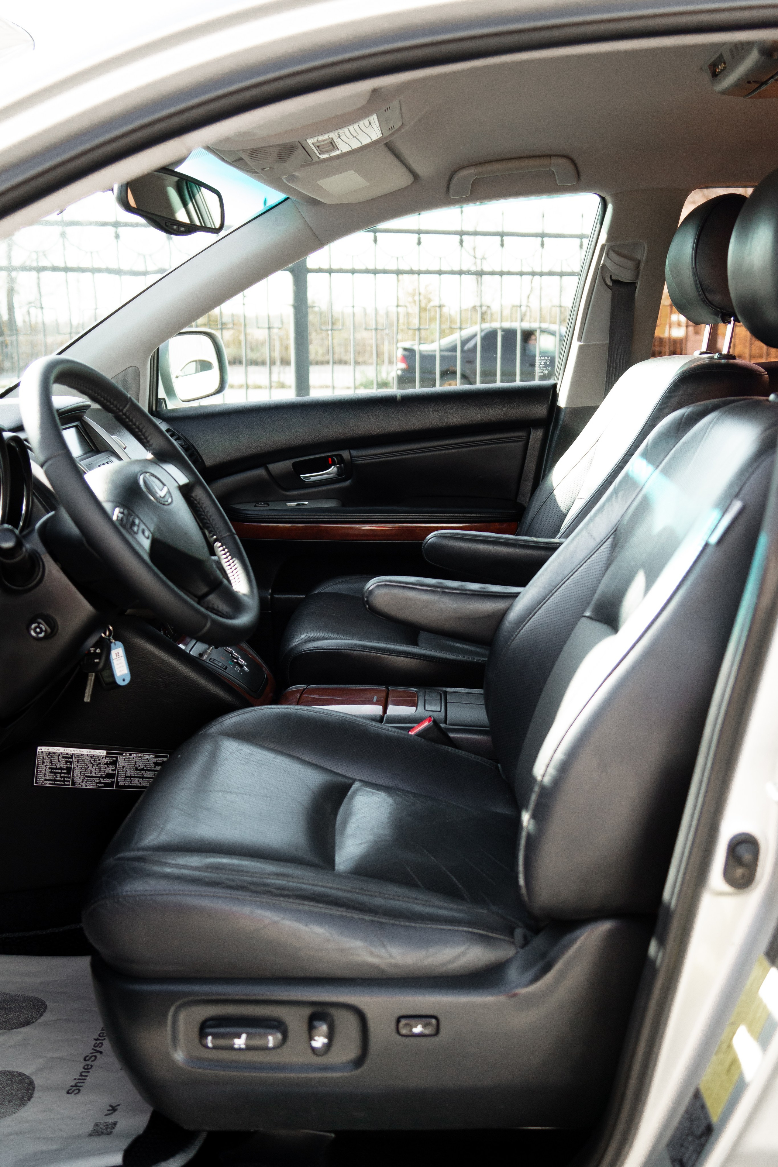 Съёмка для автосалона «Звезда Сибири». Женский фотограф Омск, Екатерина Петрова