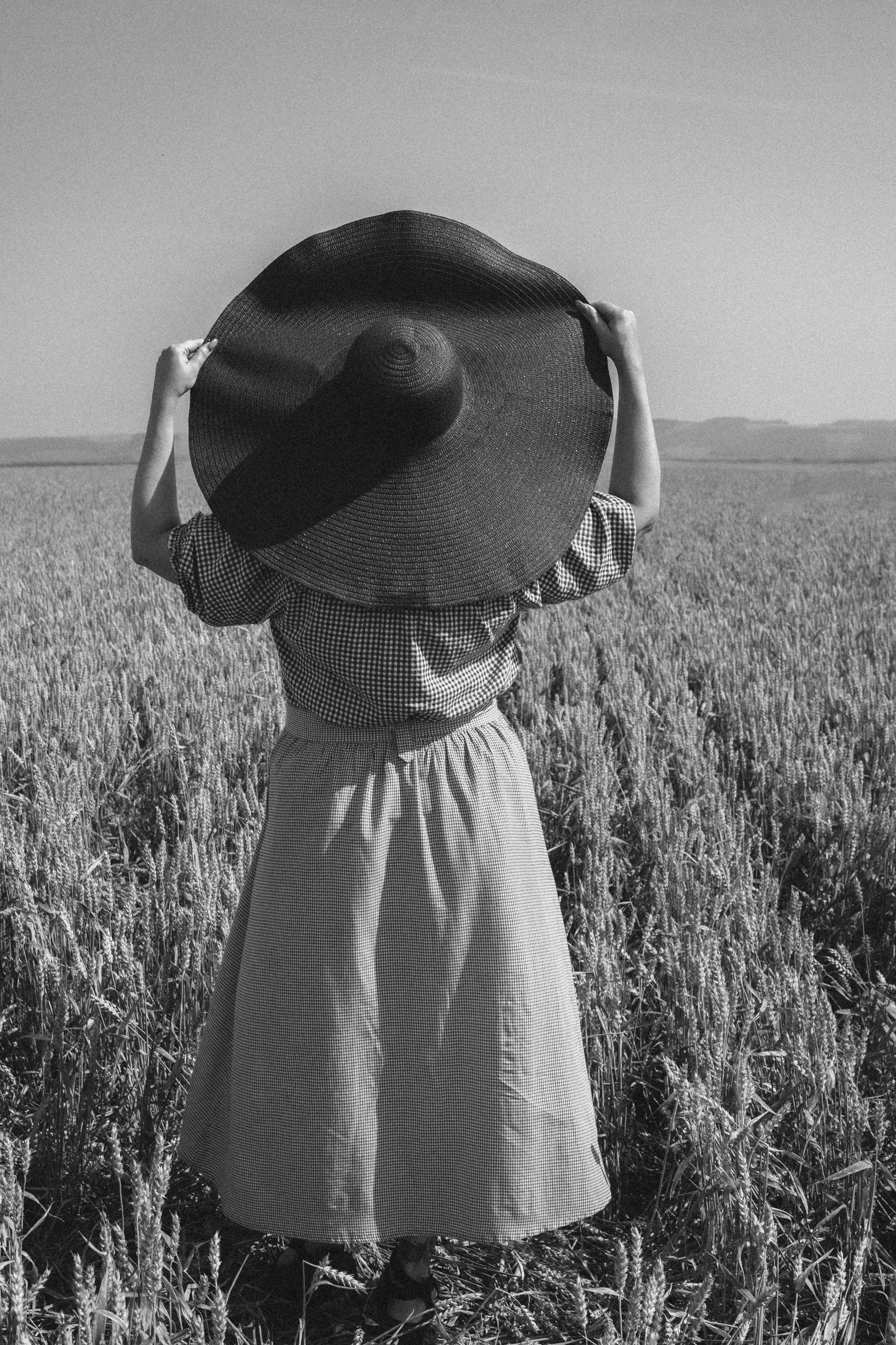 ПОДСОЛНУХИ 2025. Фотограф Красноярск съемки лавстори, фотосессия в студии, портретная съемка, творческие фотосессии