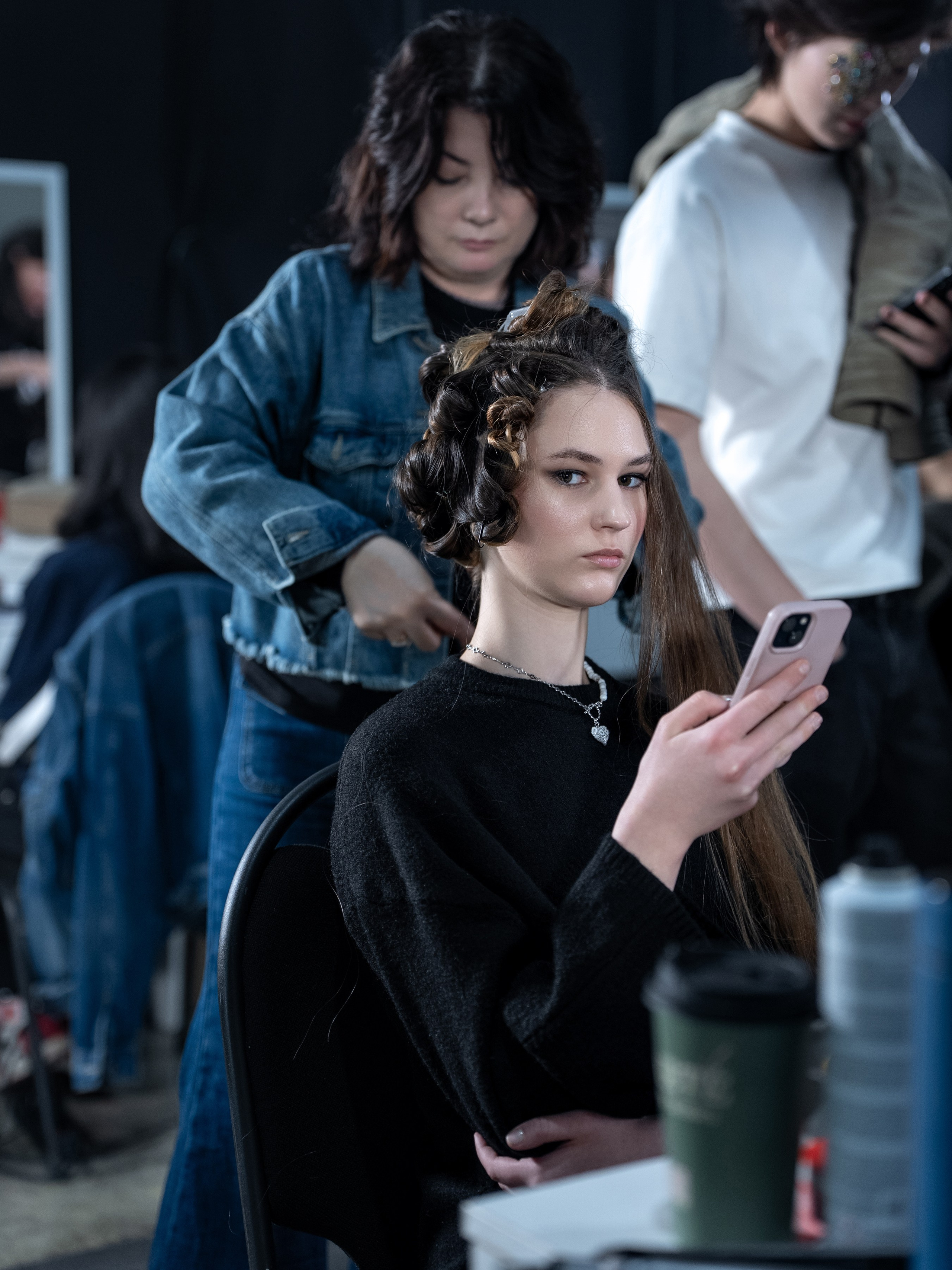 Visa Fashion Week Almaty Pre-Fall 2026 April Backstage Day 2. Сайт Алматинского НЮ АРТ, будуар и фэшн фотографа Дениса Карпенко