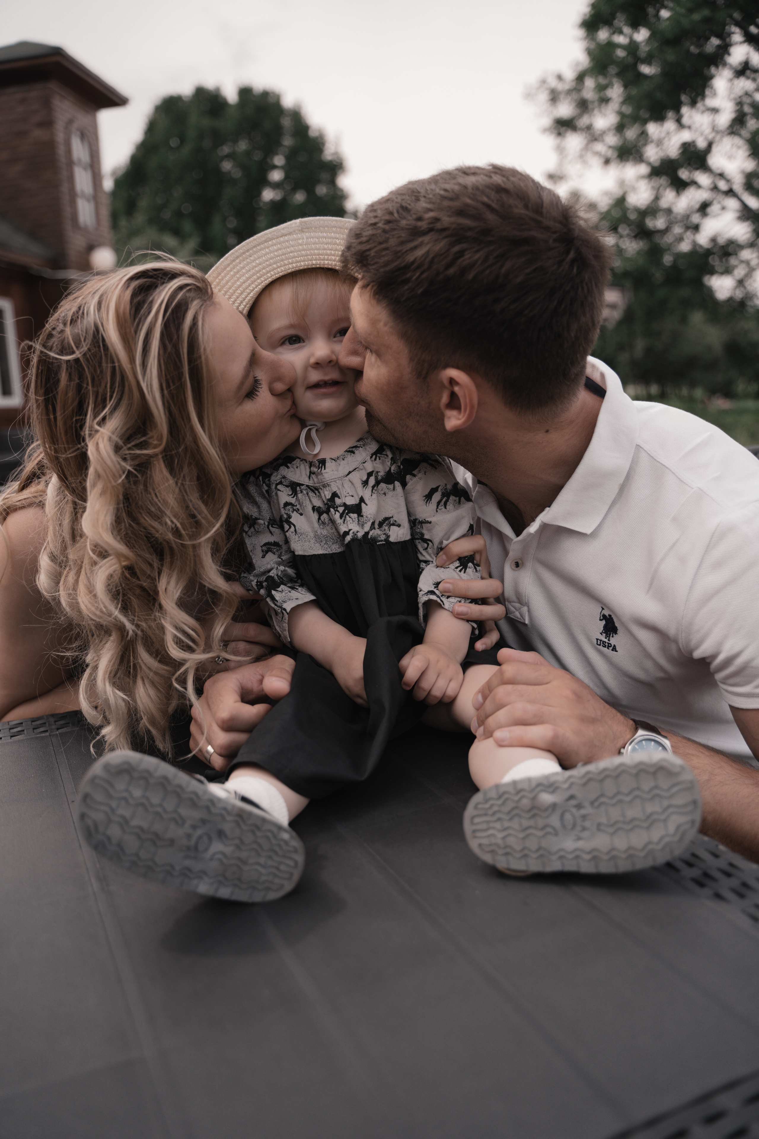 Little cutie. Wedding & engagement photographer in Seattle, WA. Tania Maureira