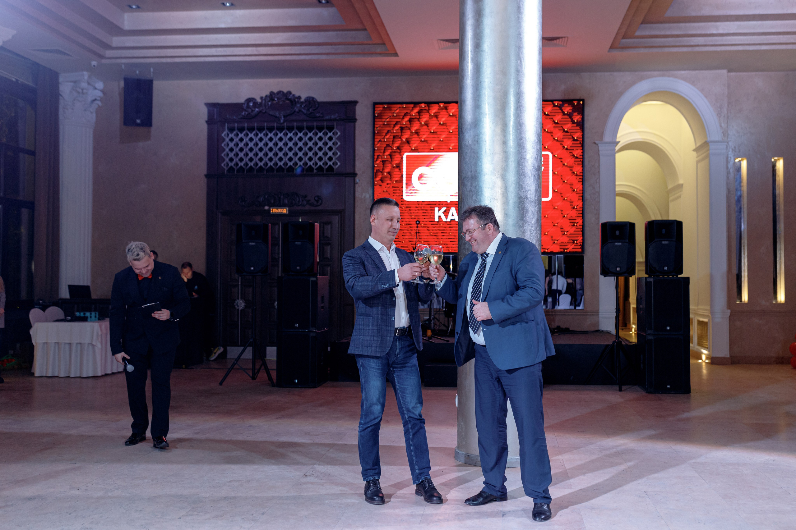 Репортажная фотосъёмка — корпоратив Tele2 2024