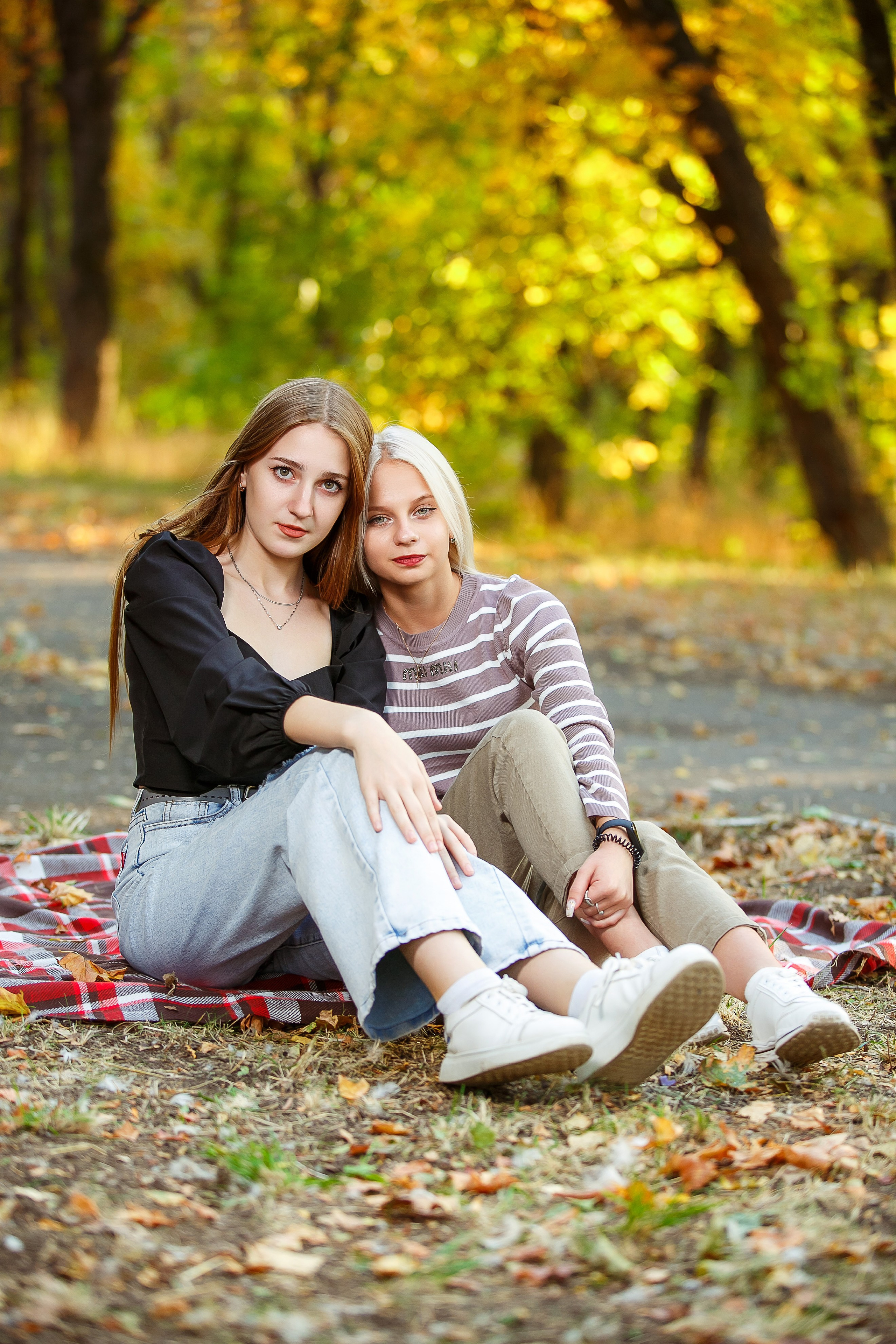 ОСЕННЯЯ ПРОГУЛКА. Выпускные альбомы в Донецке и ДНР. Фотограф Донецк и ДНР