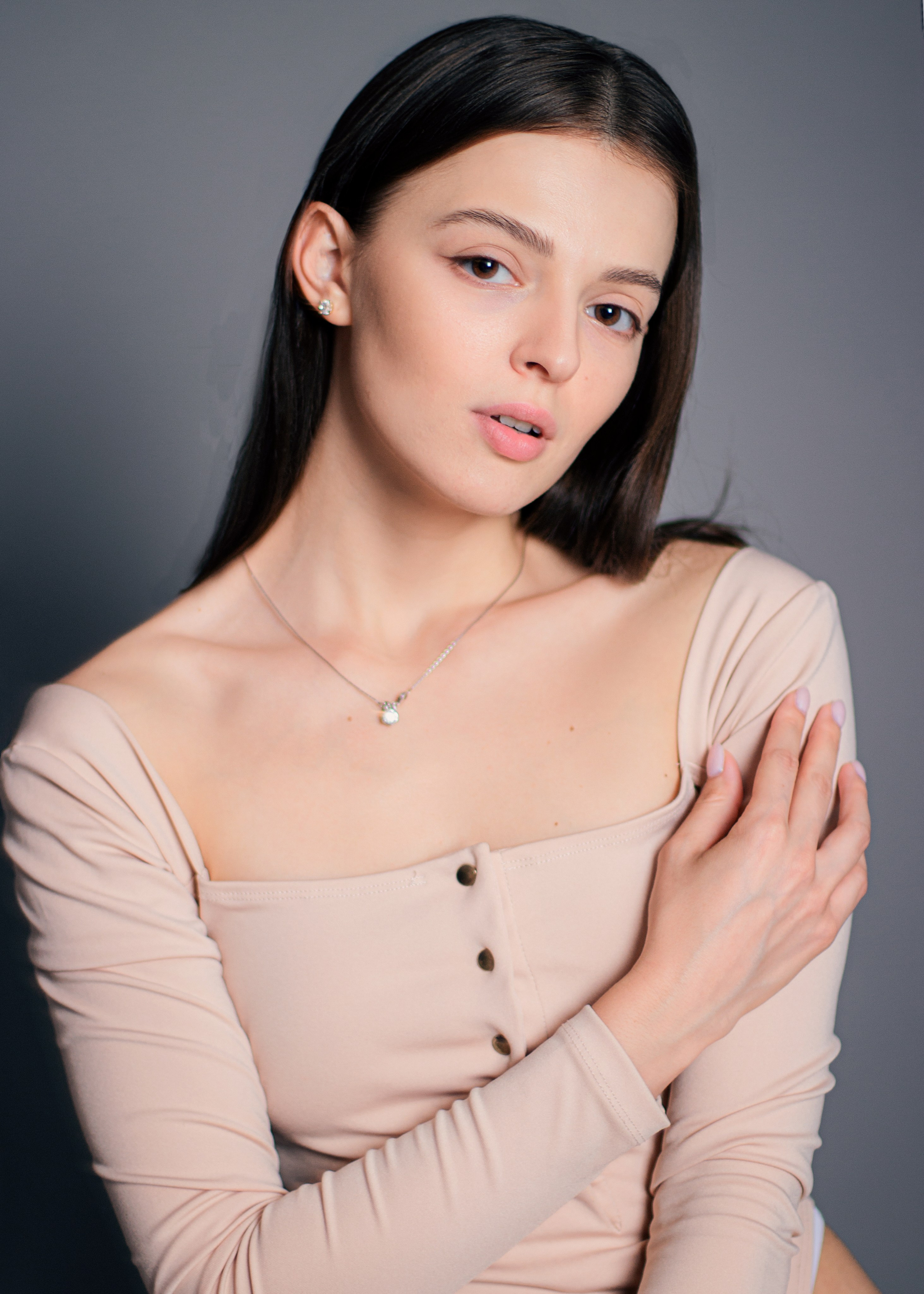 Женский портрет. Визуальный дизайнер из Санкт-Петербурга Айси Клусова