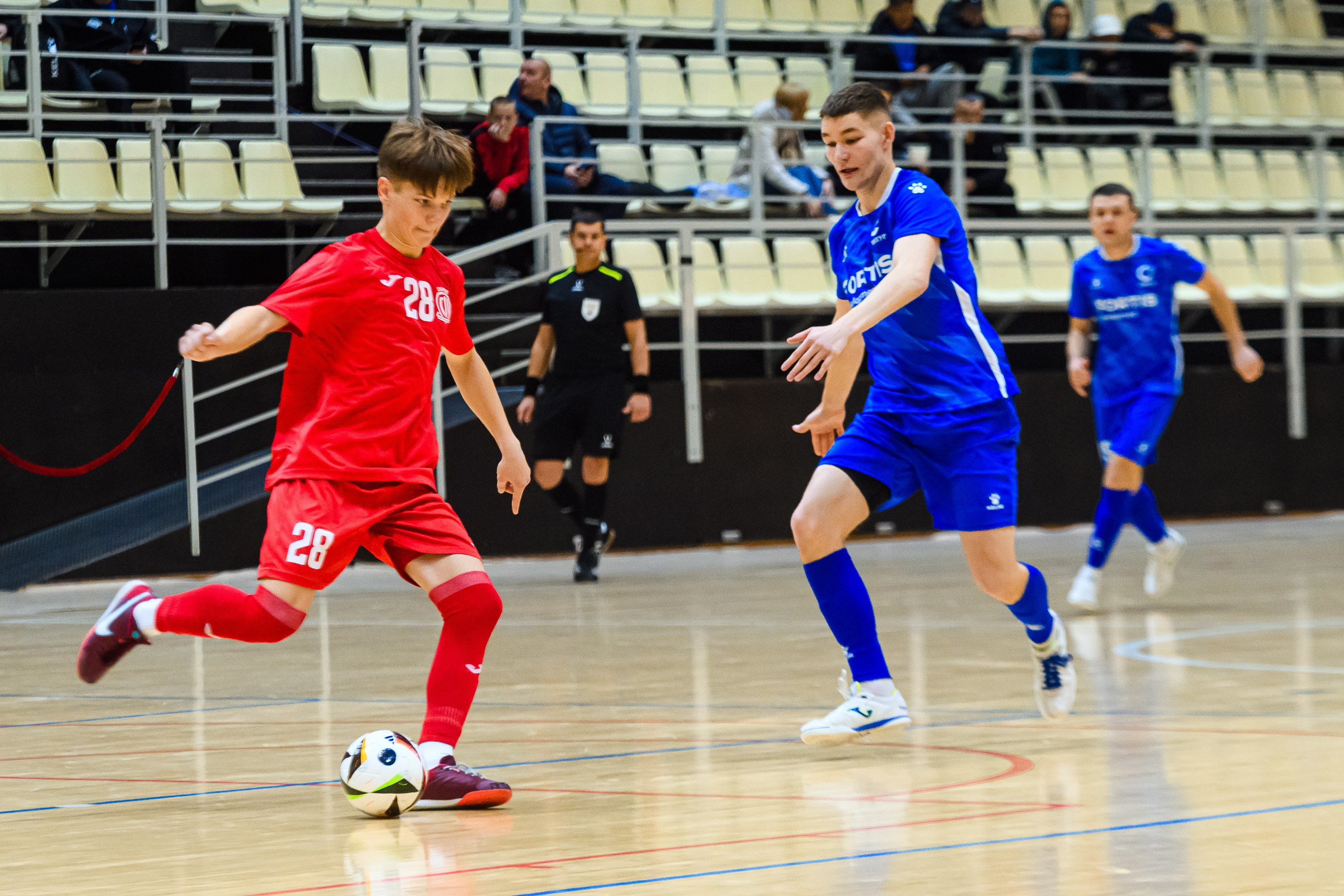 Высшая лига по футзалу — Сезон 2024-2025 — 2ой тур. Репортажный фотограф в Кемерово