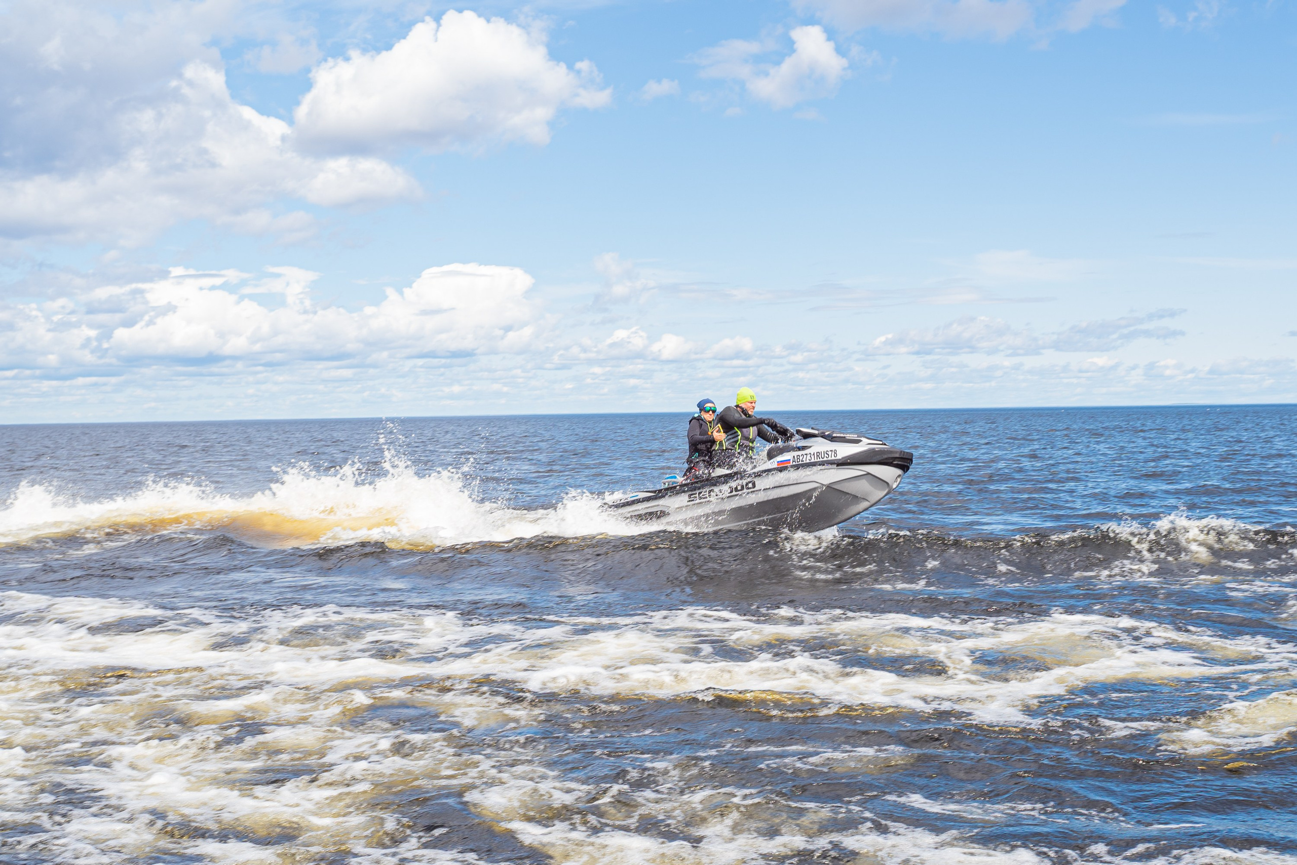 Гидровыезд в Коневский мужской монастырь. Свадебный, семейный, портретный, репортажный фотограф в Санкт-Петербурге