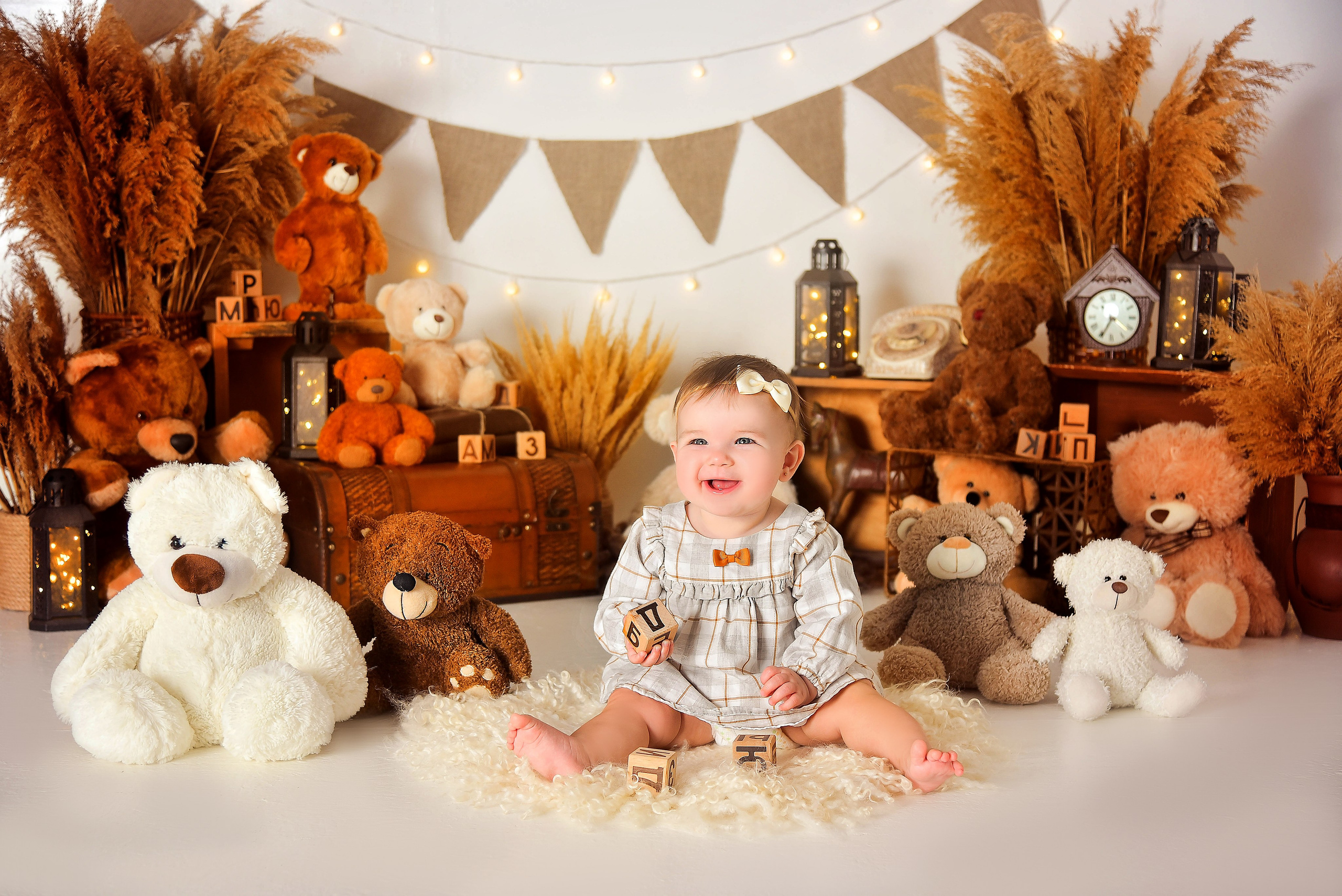 Малышки Антураж