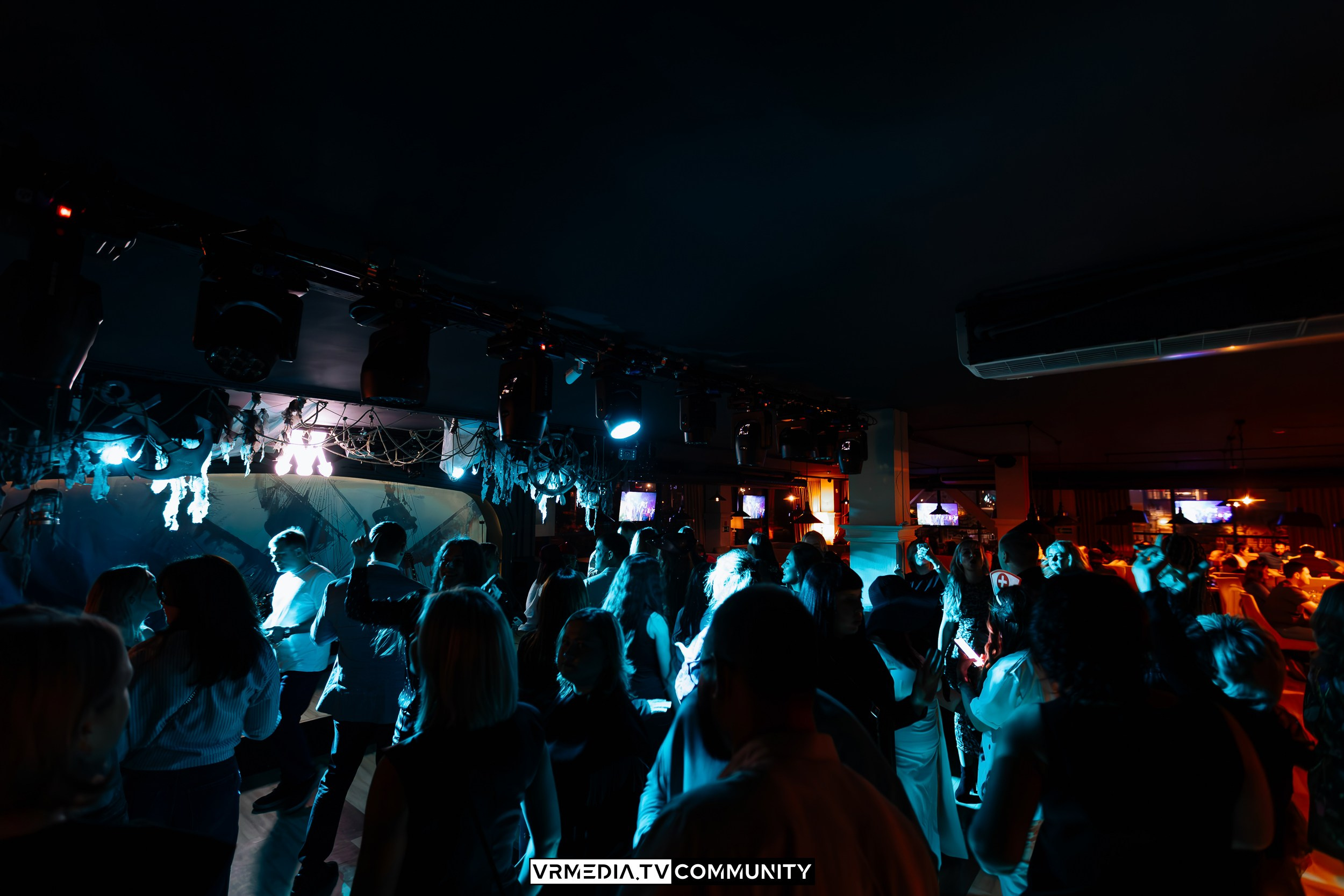 Ресторан «Мюнхен»: Часть команды — часть корабля