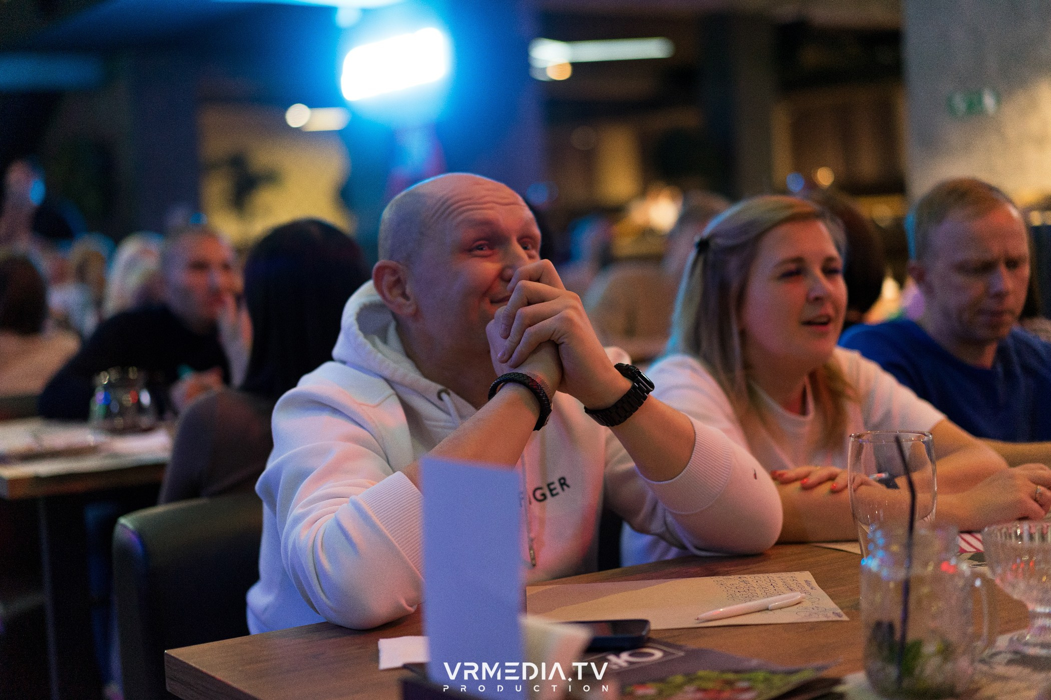 WoW QuiZ в баре «Друзья»