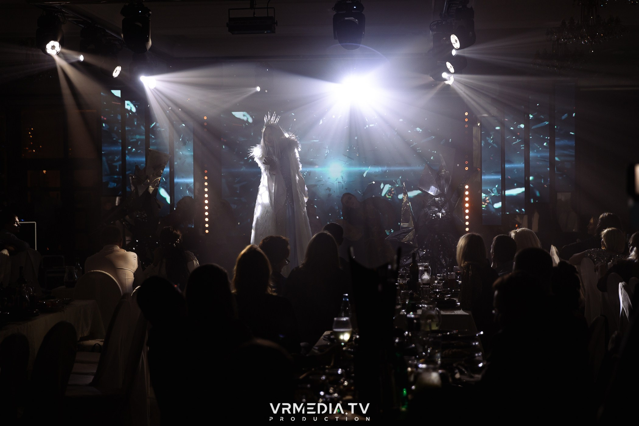 Новогодний вечер в ресторане «Лазурный Берег»