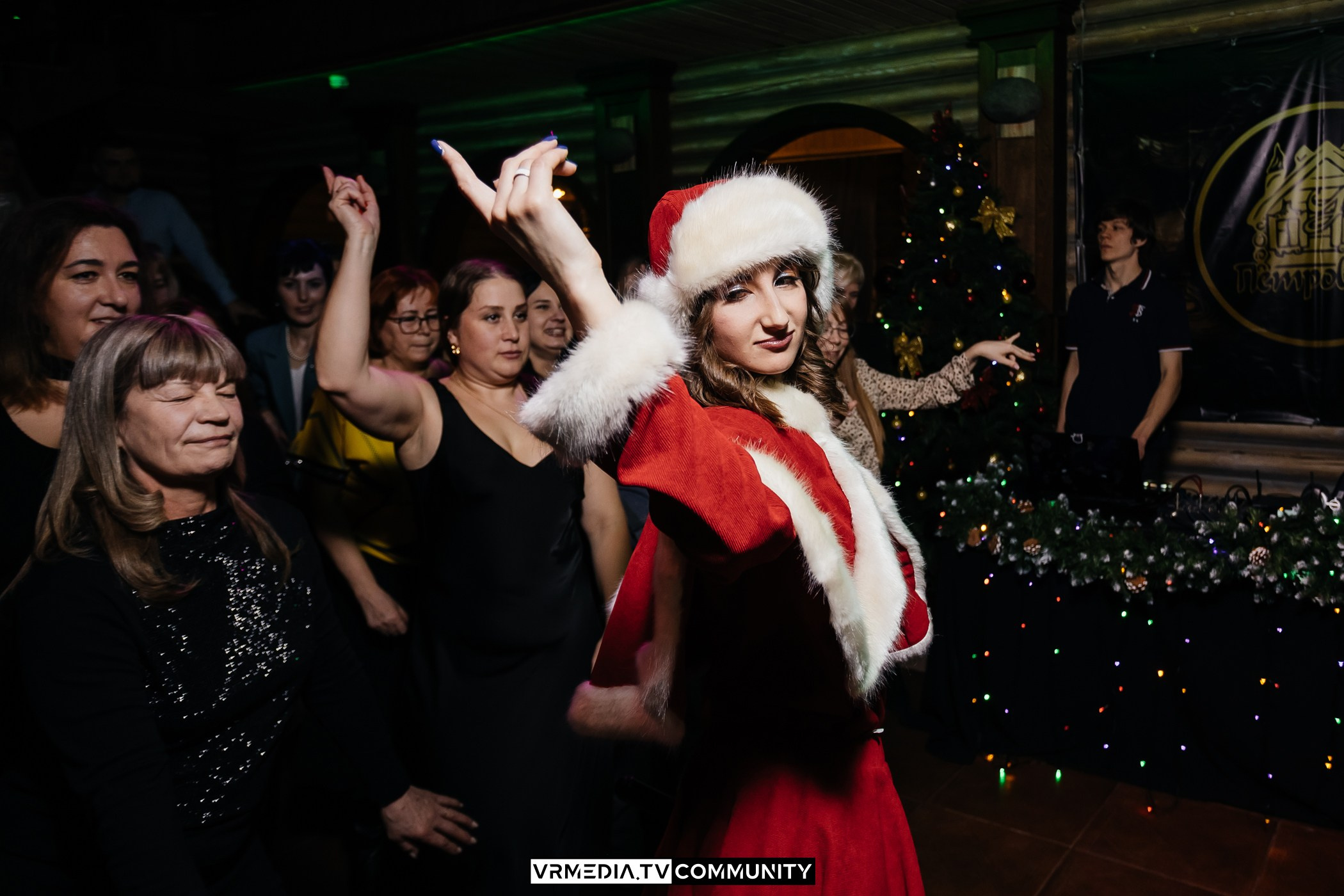 Новогодний вечер у «Петровича»