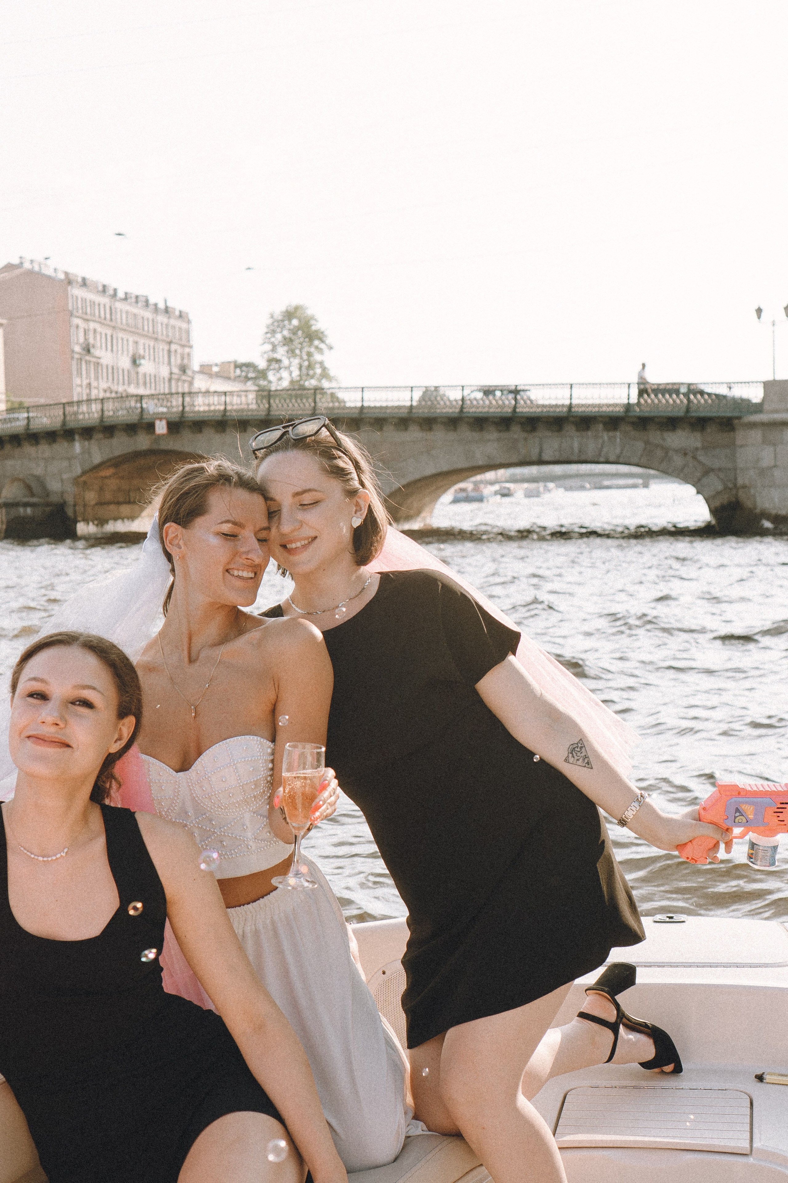 ДЕВИЧНИК НА КАТЕРЕ. Профессиональный фотограф, Санкт-Петербург — Виктория Богомолова