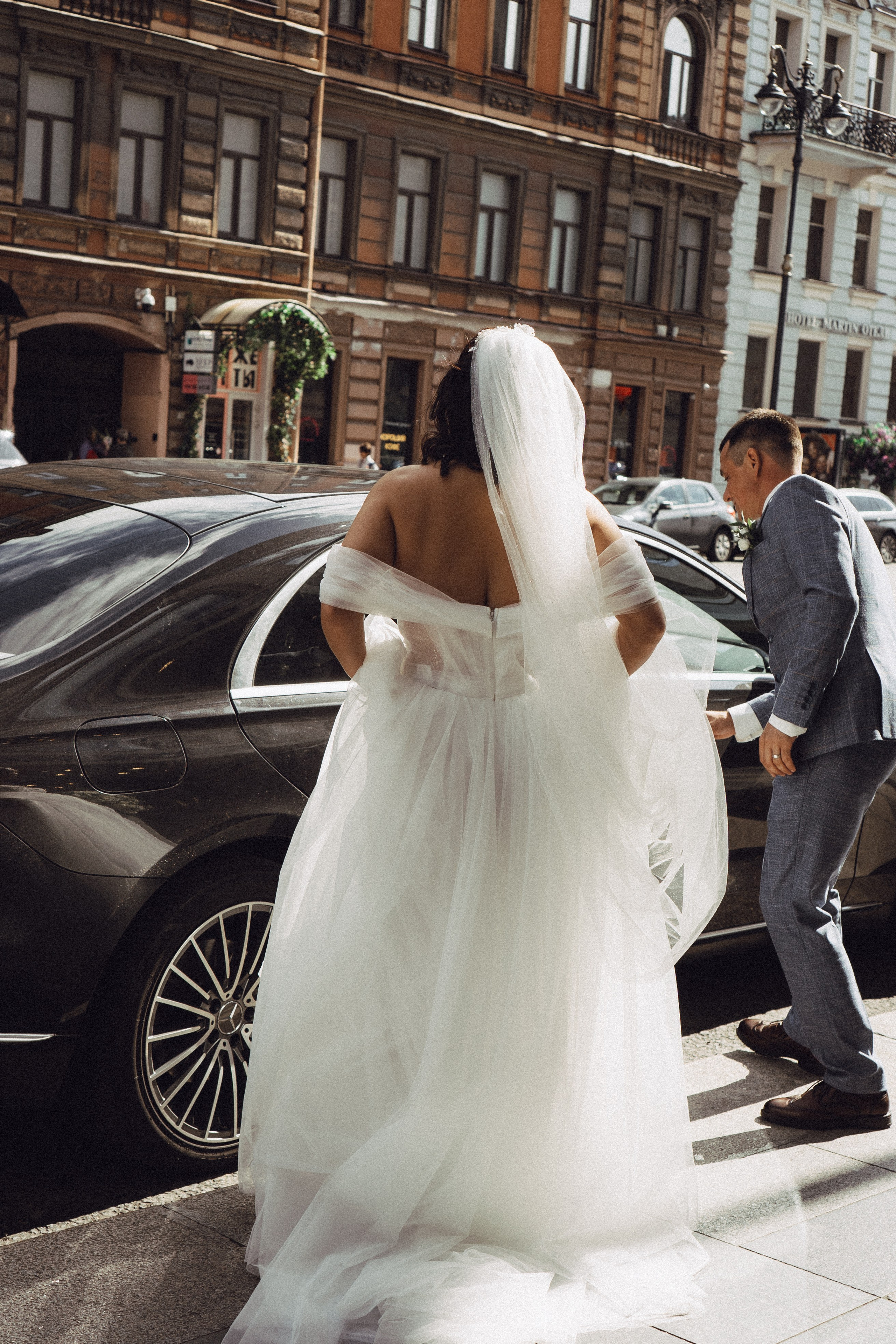 СВАДЕБНАЯ ПРОГУЛКА РЕСТОРАН МЫ ЖЕ НА ТЫ И ФОТОСЕССИИЯ С АВТОМОБИЛЕМ. Профессиональный фотограф, Санкт-Петербург — Виктория Богомолова