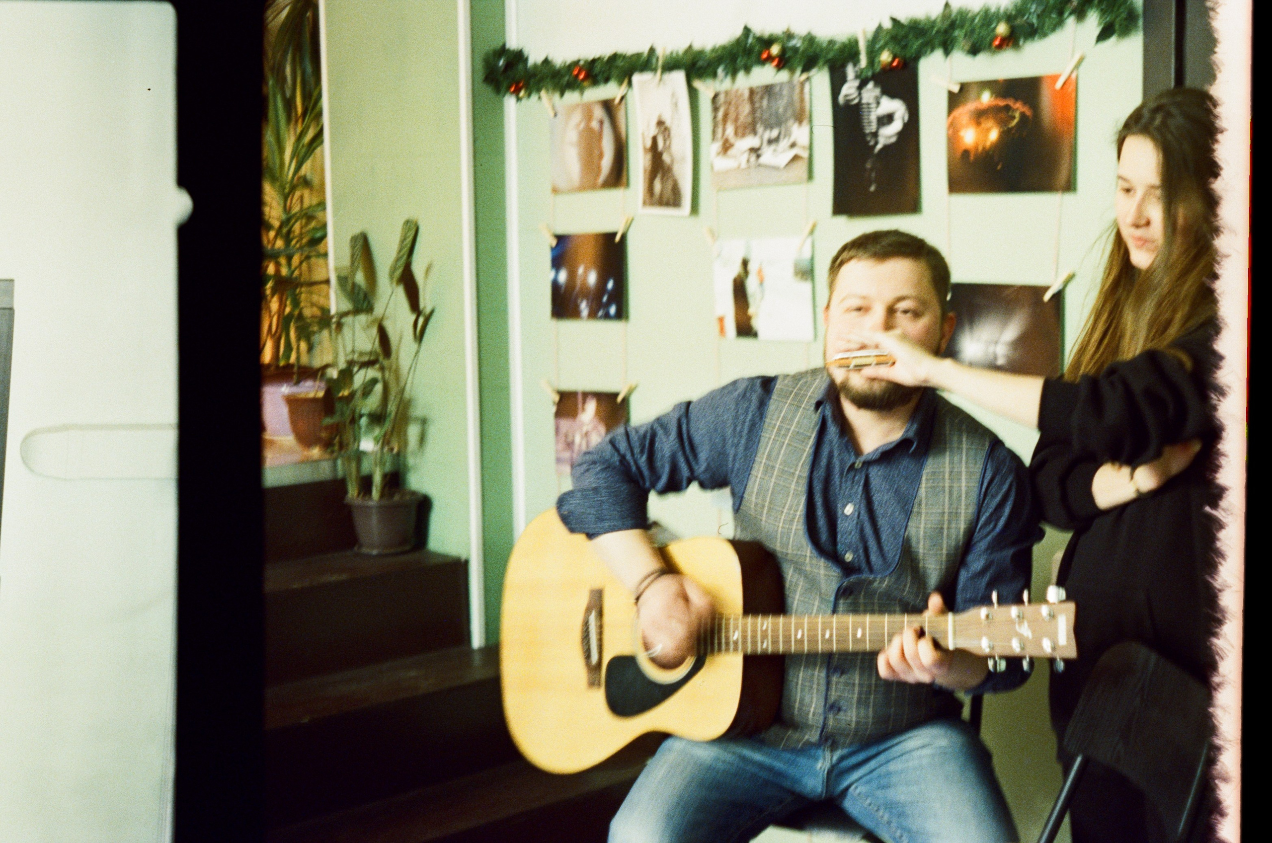 12.12.2021 // Гитара и фотография. Фотовыставки serebro.gallery, в которых автором можешь стать ты! | Москва