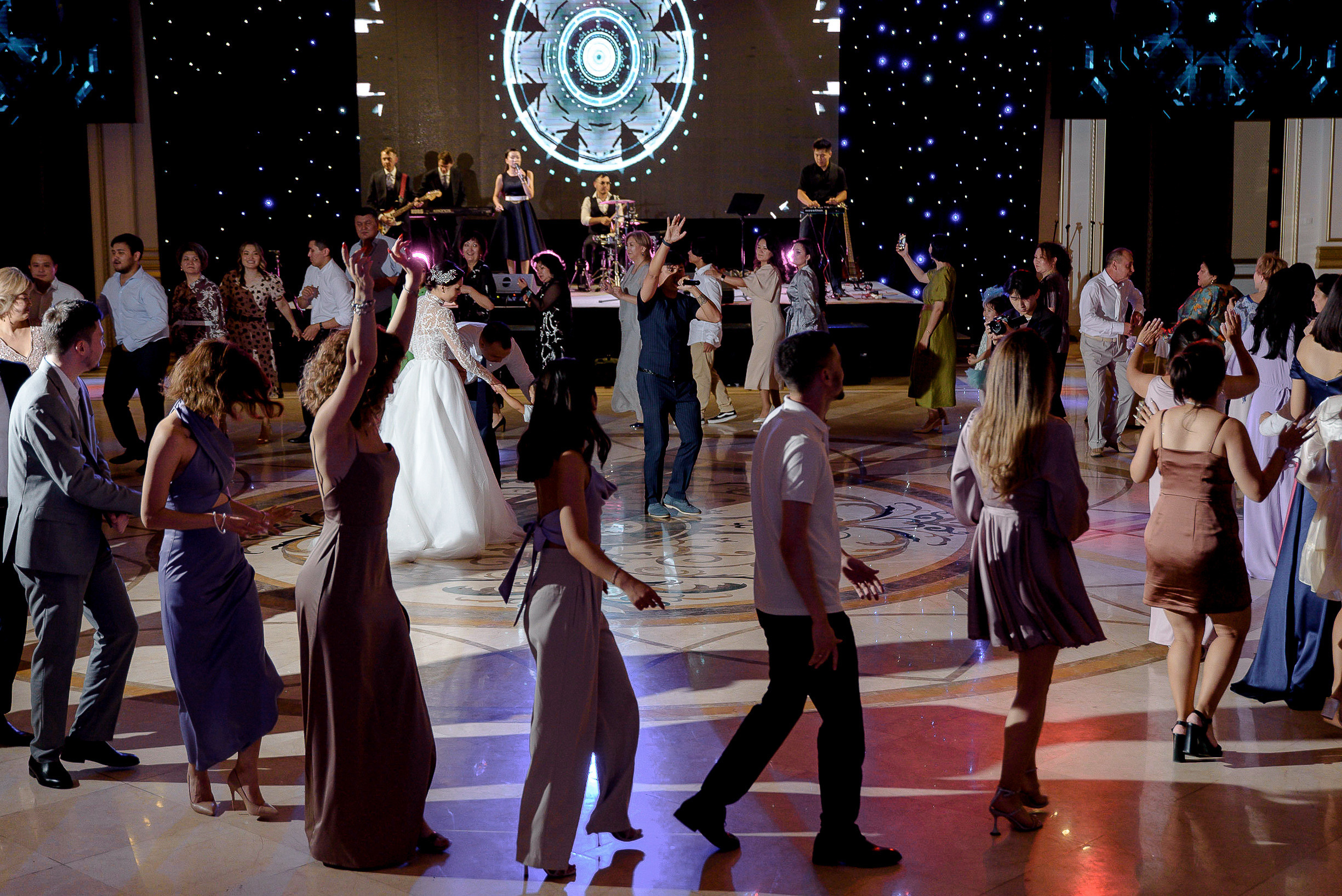 Адиль & Камиля. Фотограф Даурен Абилхаятов