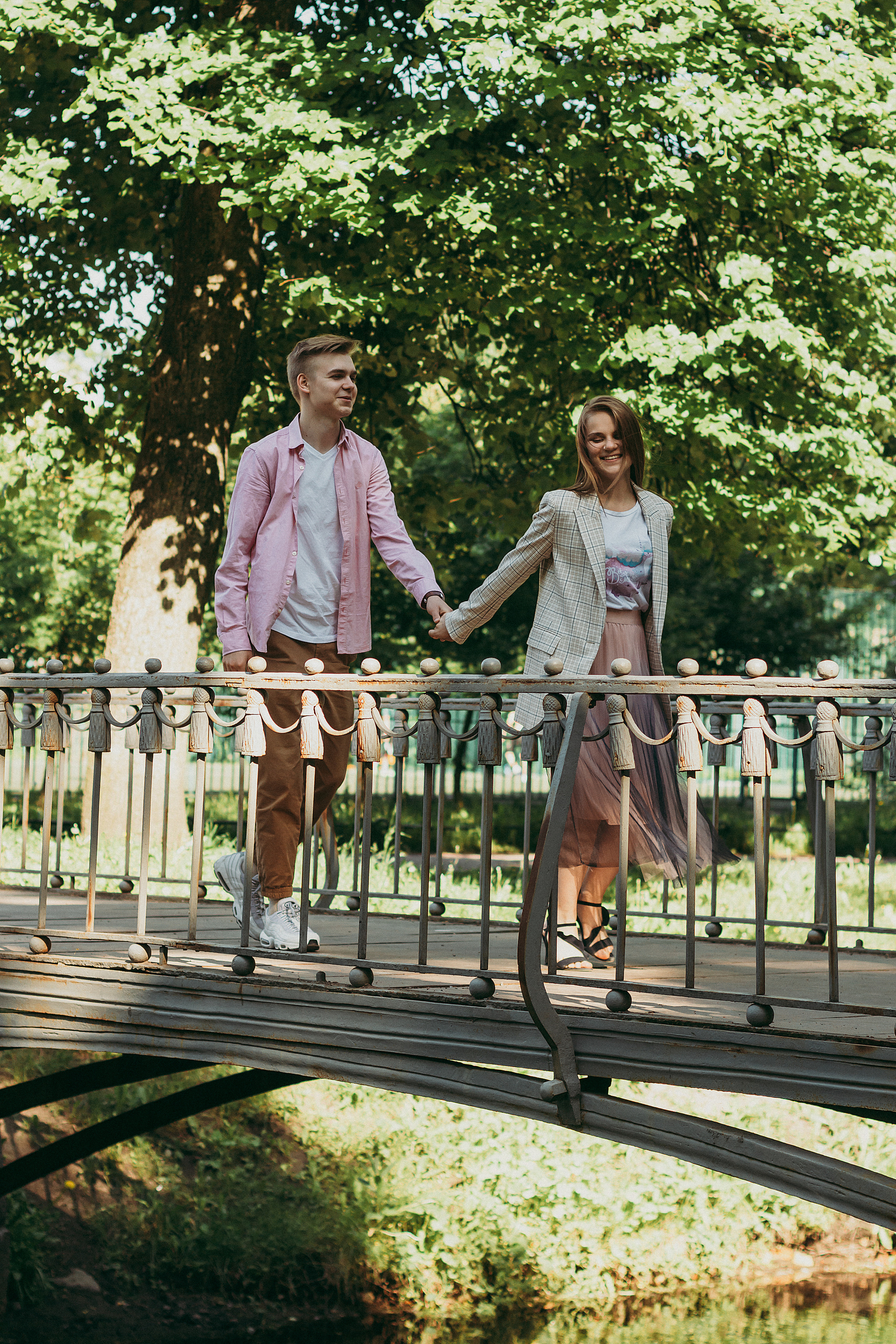 Арина и Данил. Прогулка. Июнь 2021. Санкт-Петербург. Ваш персональный фотограф в Волжском Мария Морозова