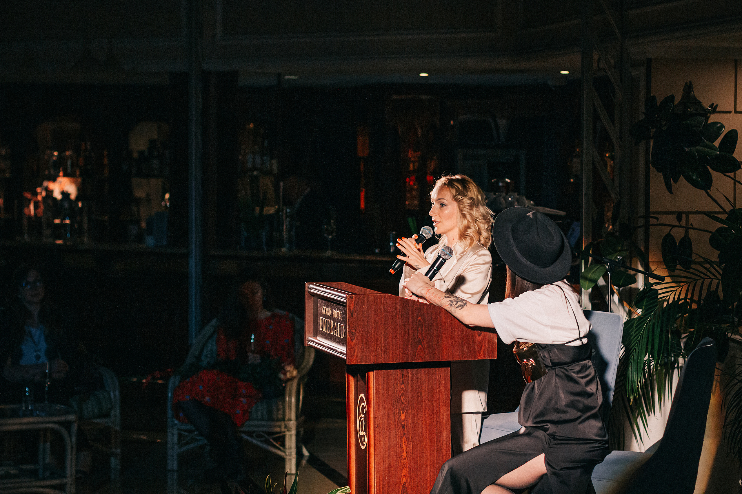 Презентация книги Юлии Чай «Новая я». 09 марта 2022. Санкт-Петербург. Ваш персональный фотограф в Волжском Мария Морозова