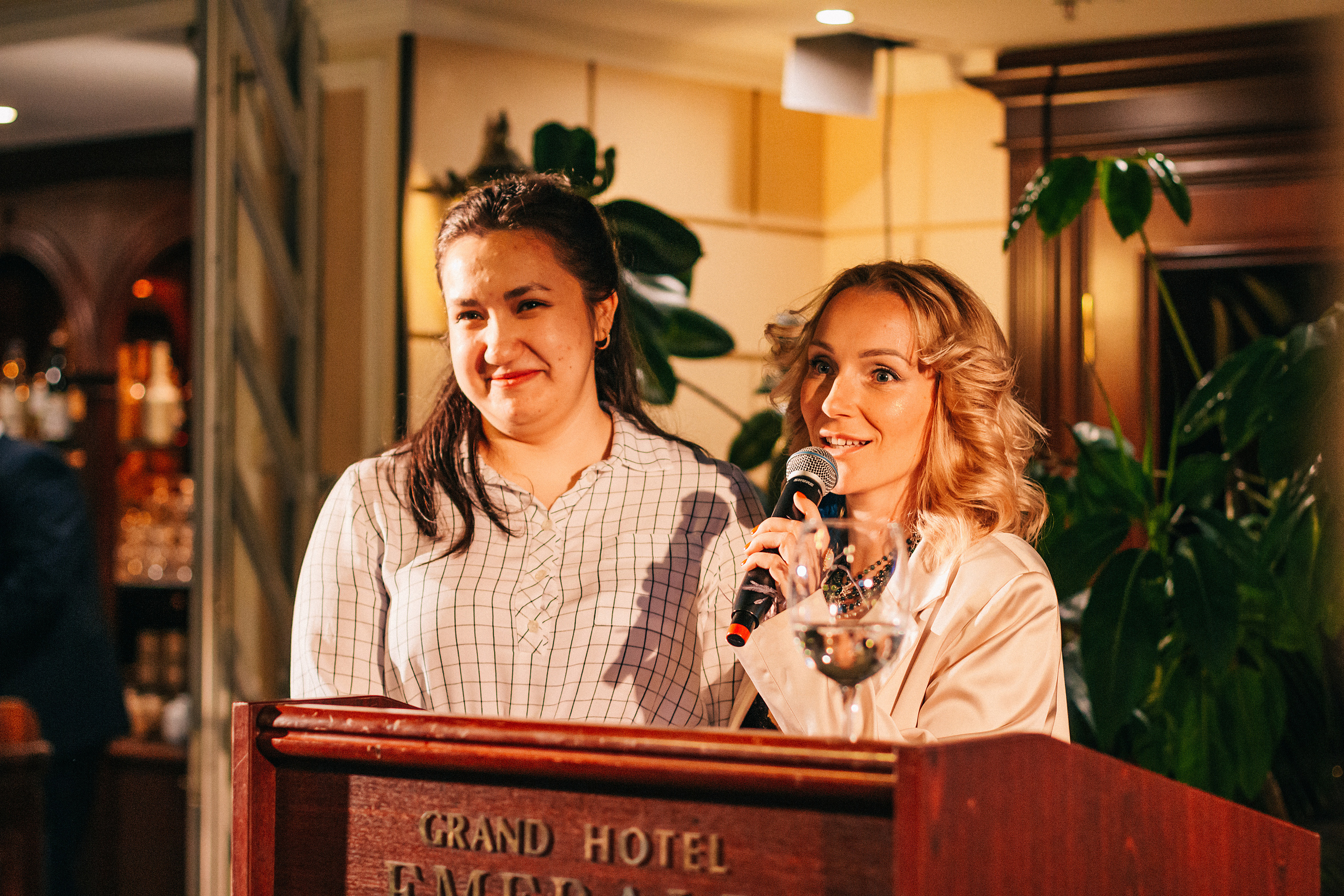 Презентация книги Юлии Чай «Новая я». 09 марта 2022. Санкт-Петербург. Ваш персональный фотограф в Волжском Мария Морозова