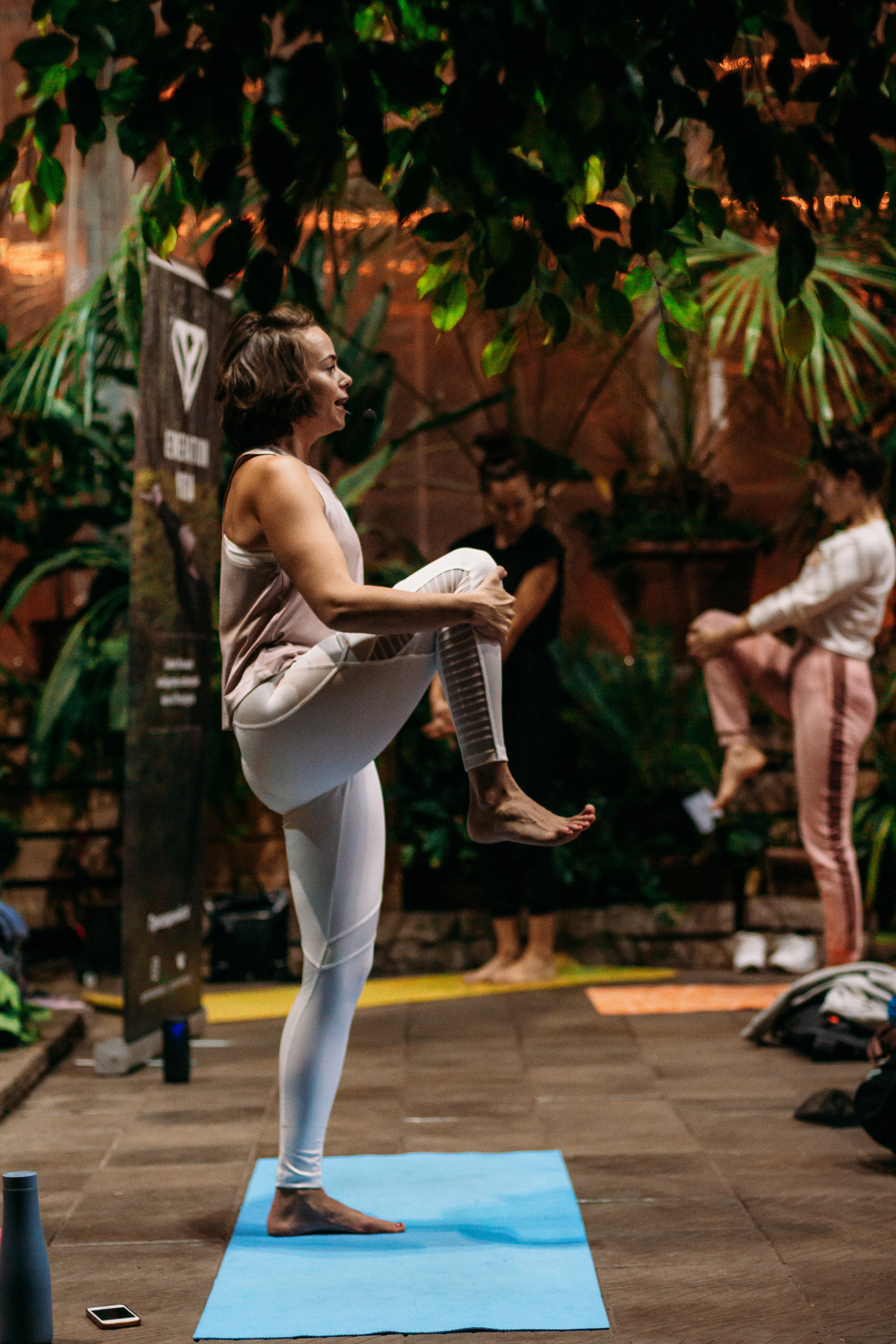 Йога с Анастасией Райденковой в Оранжерее. 16 сентября 2020. Санкт-Петербург. Ваш персональный фотограф в Волжском Мария Морозова