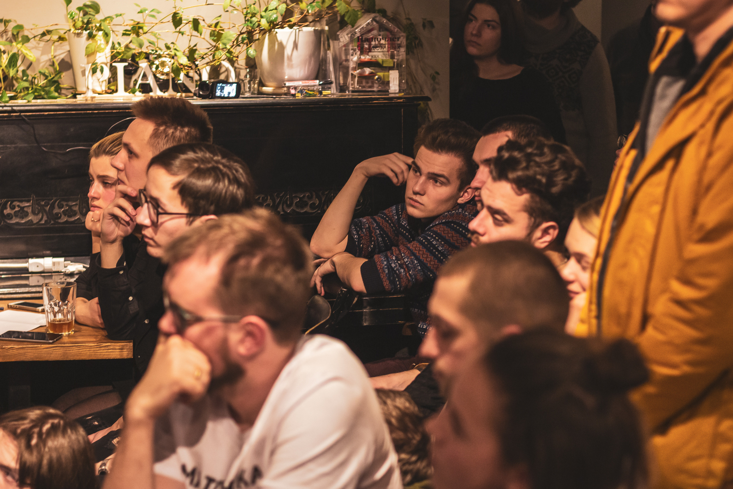 Лекция Алексея Савватеева в баре «Бакалавриат». 04-03-2019 г. Санкт-Петербург. Ваш персональный фотограф в Волжском Мария Морозова