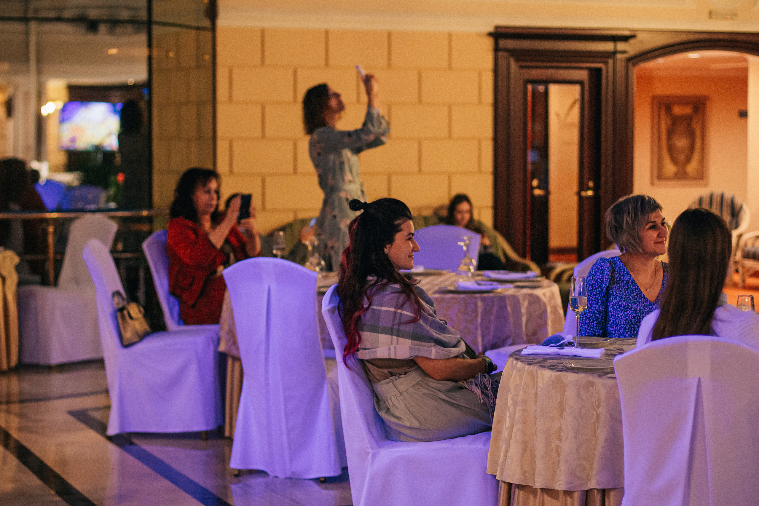 Презентация книги Юлии Чай «Новая я». 09 марта 2022. Санкт-Петербург. Ваш персональный фотограф в Волжском Мария Морозова