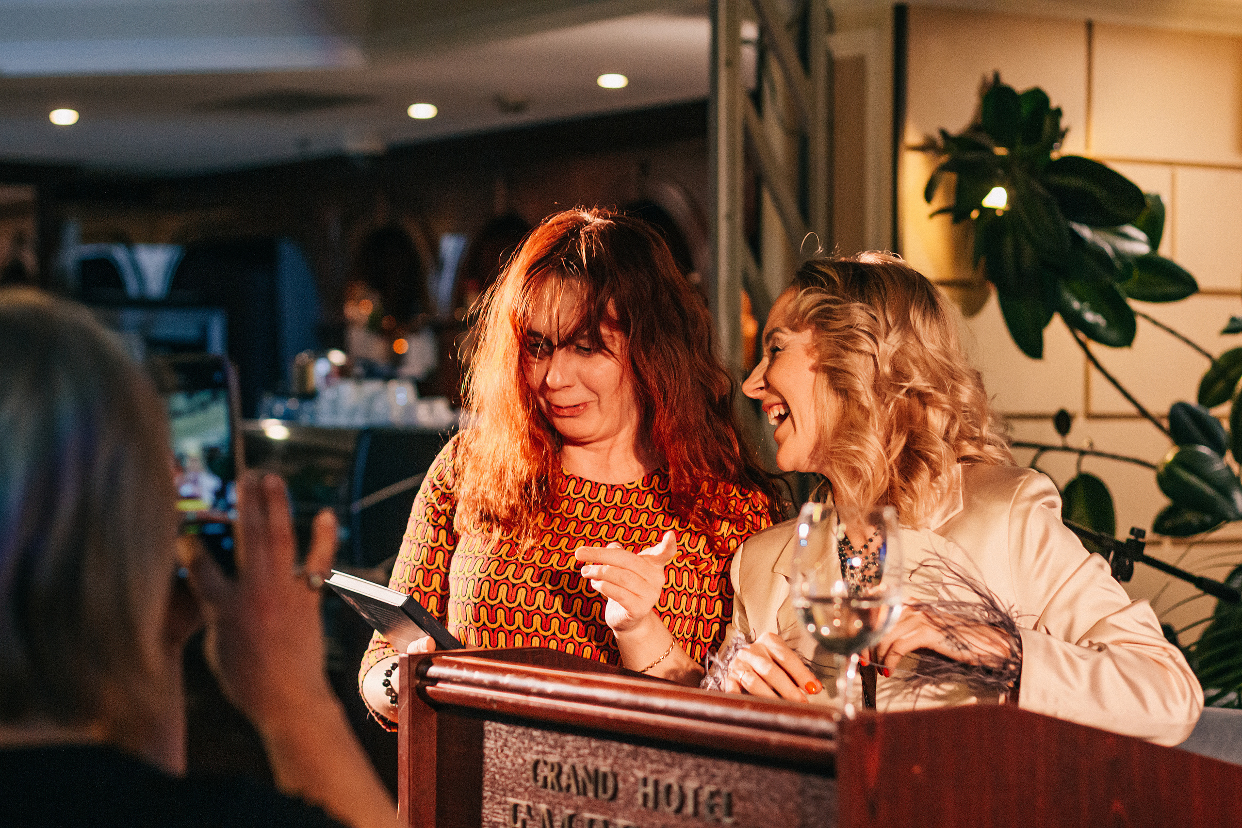 Презентация книги Юлии Чай «Новая я». 09 марта 2022. Санкт-Петербург. Ваш персональный фотограф в Волжском Мария Морозова