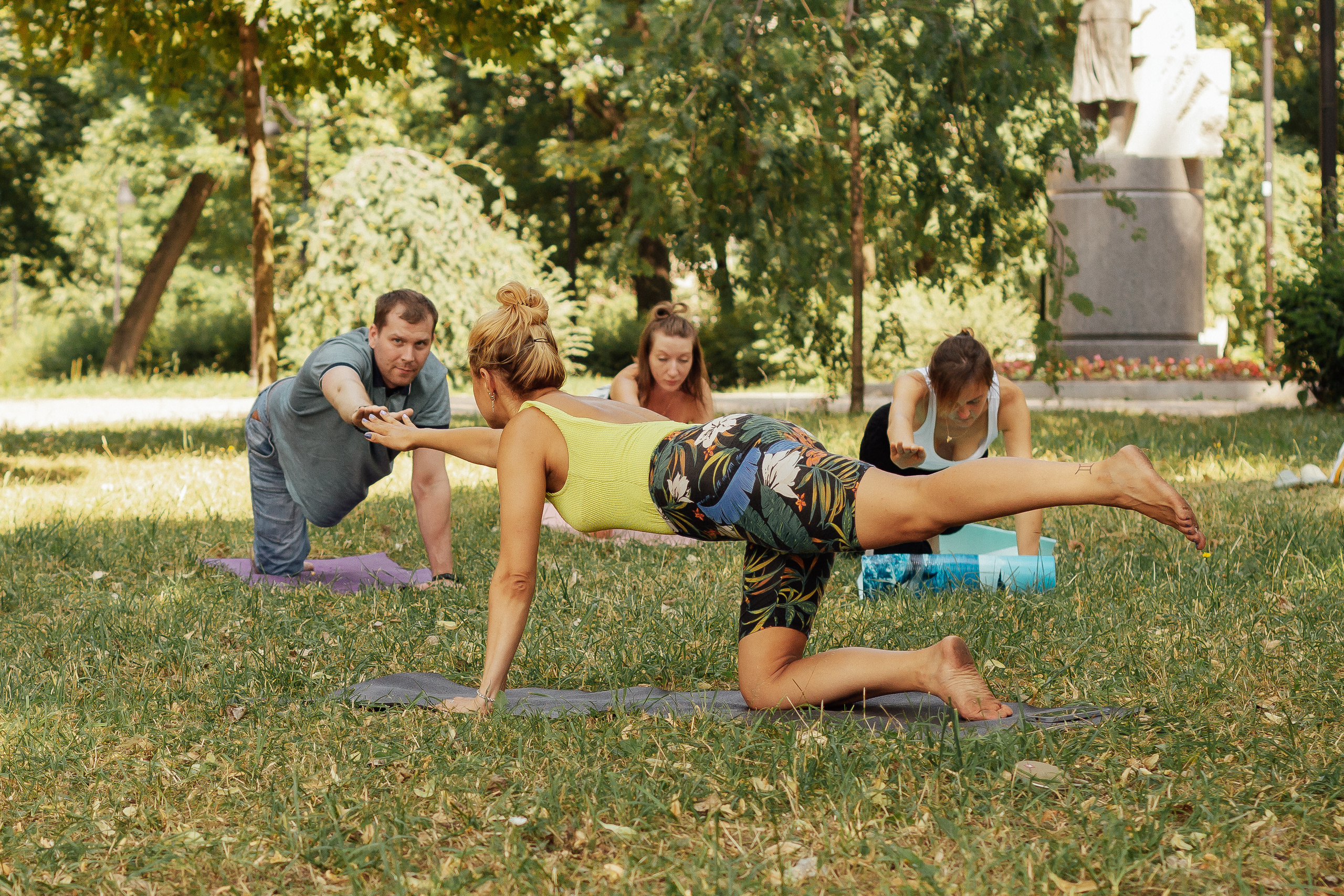 Йога в парке с Викторией. 10 июля 2021. Санкт-Петербург. Ваш персональный фотограф в Волжском Мария Морозова