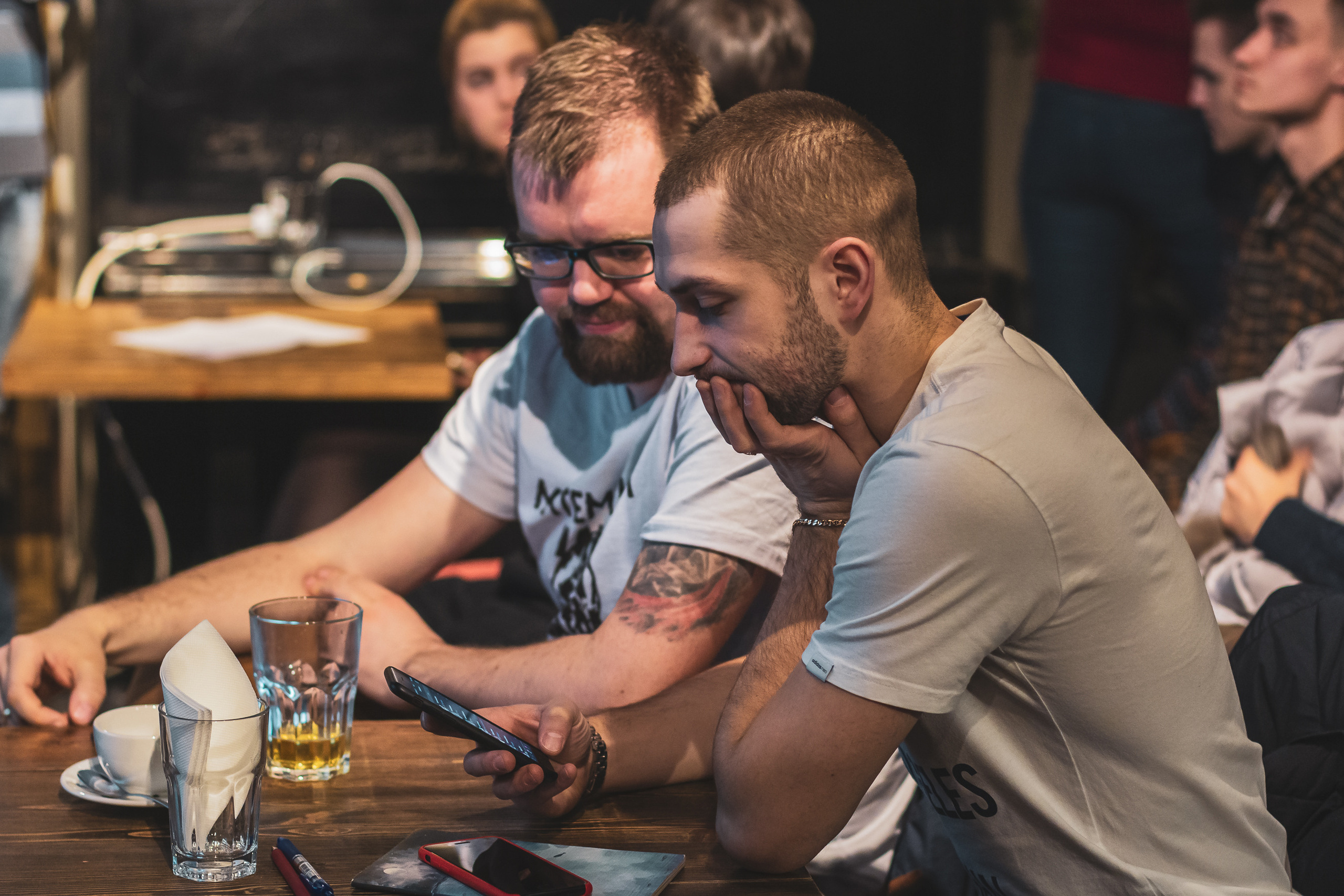 Лекция Алексея Савватеева в баре «Бакалавриат». 04-03-2019 г. Санкт-Петербург. Ваш персональный фотограф в Волжском Мария Морозова