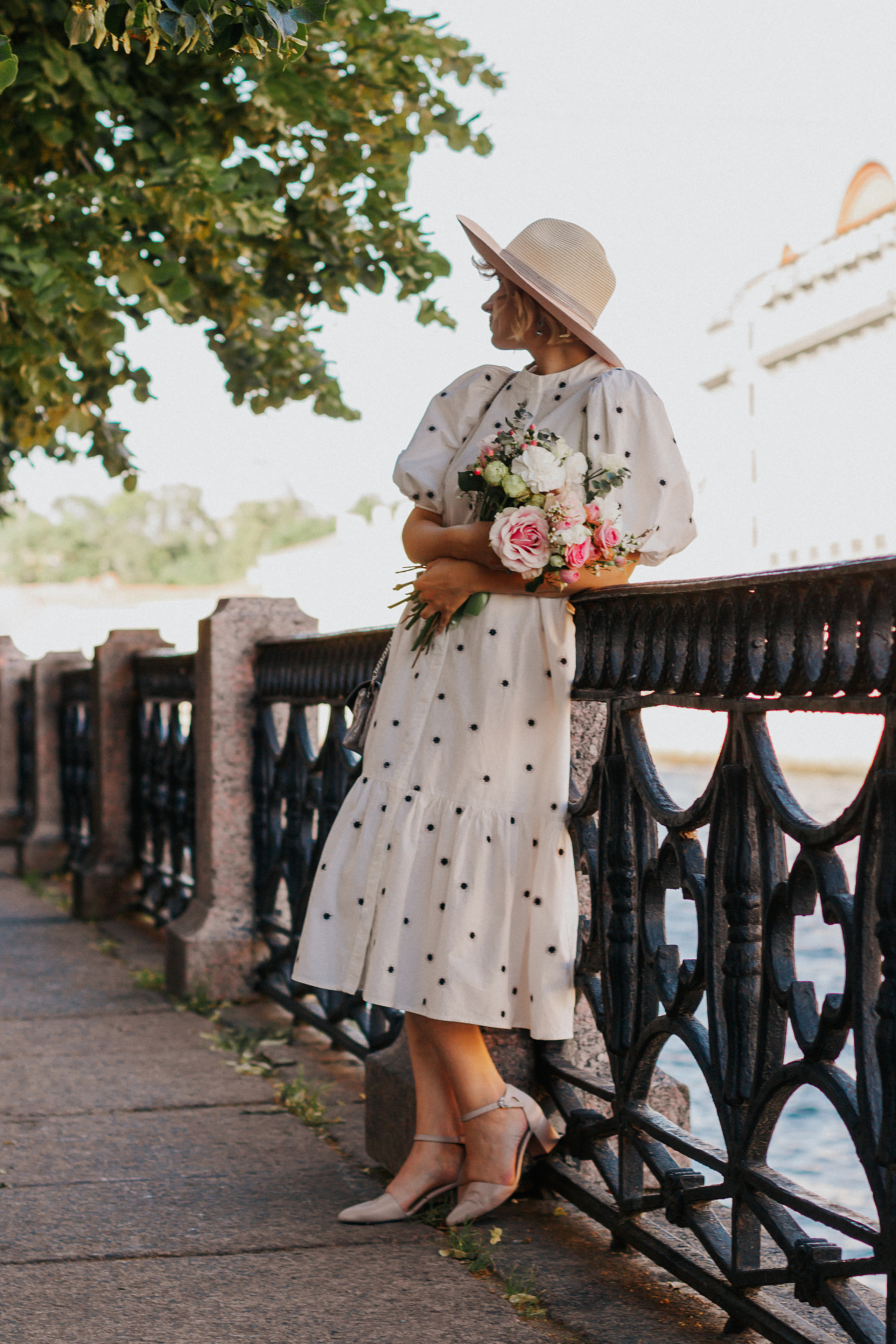 Оксана. Прогулка. Июль 2021. Санкт-Петербург. Ваш персональный фотограф в Волжском Мария Морозова