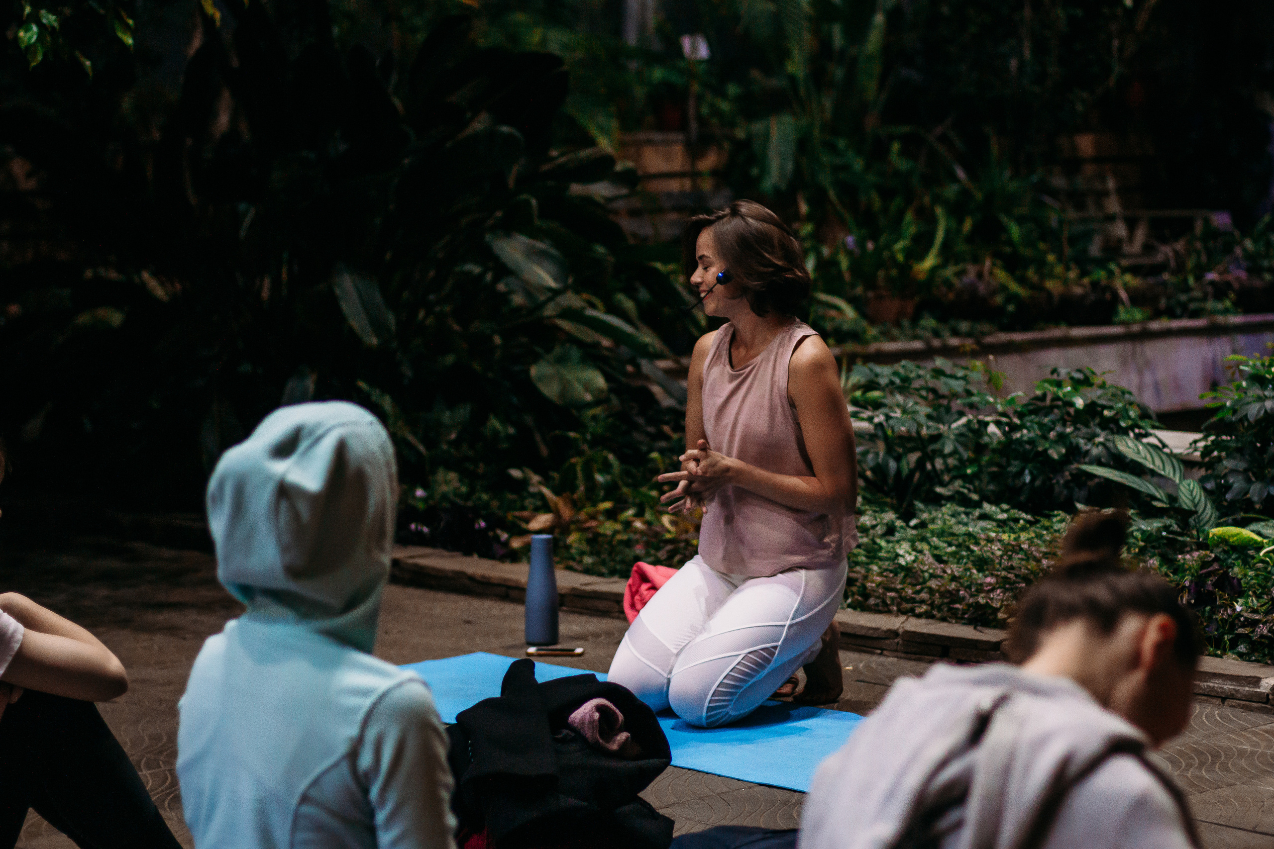 Йога с Анастасией Райденковой в Оранжерее. 16 сентября 2020. Санкт-Петербург. Ваш персональный фотограф в Волжском Мария Морозова