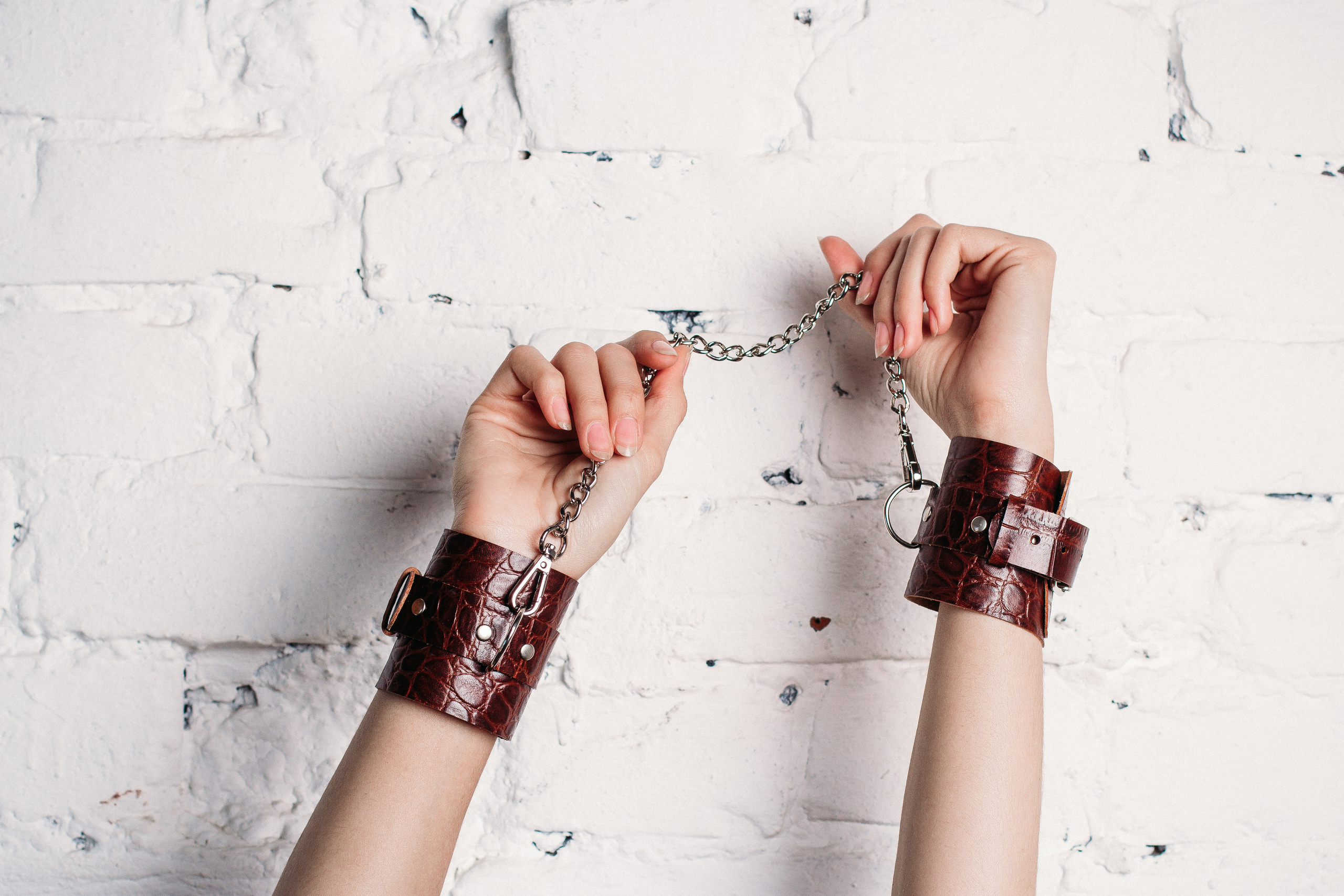 Съёмка мастера кожевенного дела. Ангелина. Август 2020. Санкт-Петербург. Ваш персональный фотограф в Волжском Мария Морозова