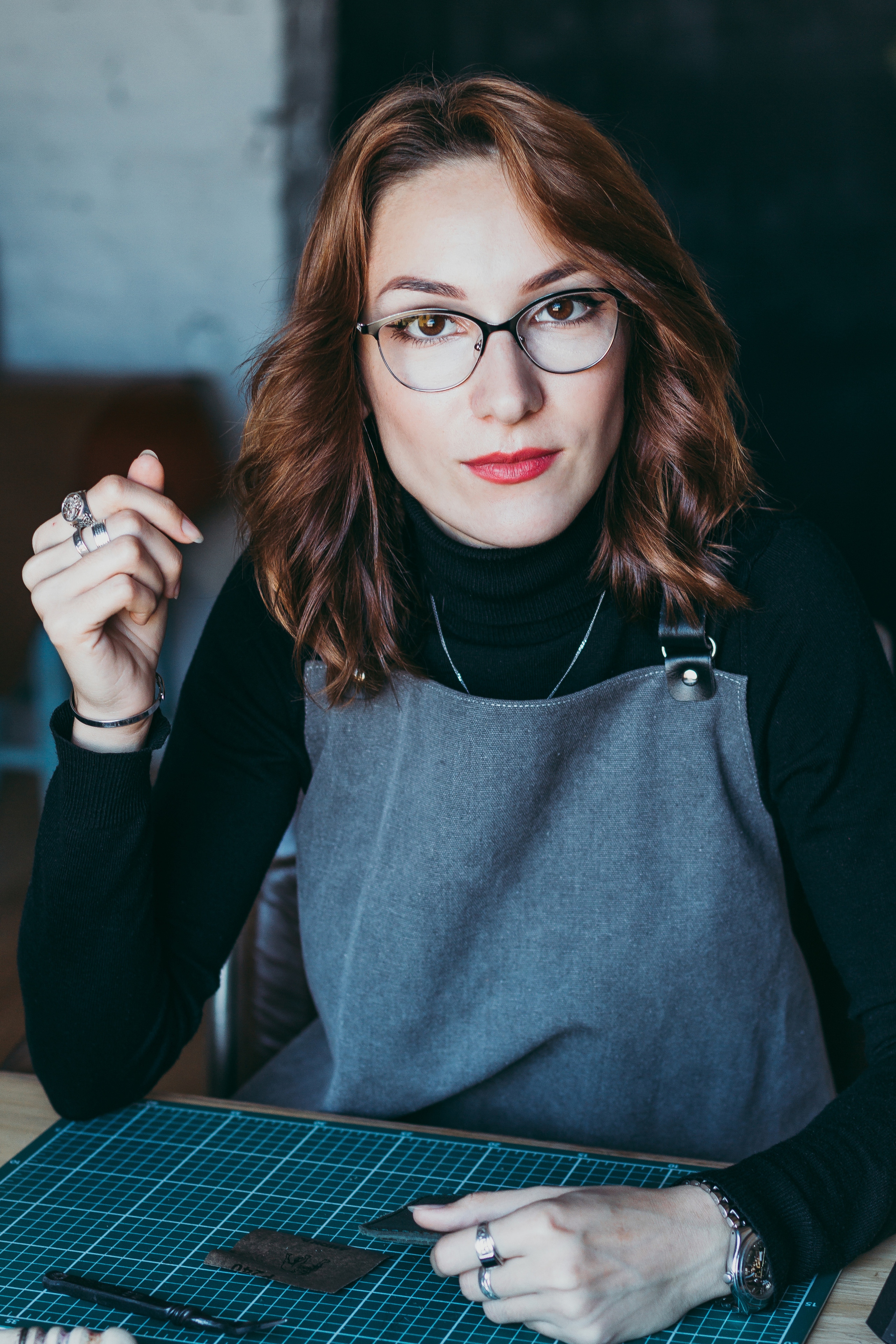 Съёмка мастера кожевенного дела. Ангелина. Август 2020. Санкт-Петербург. Ваш персональный фотограф в Волжском Мария Морозова