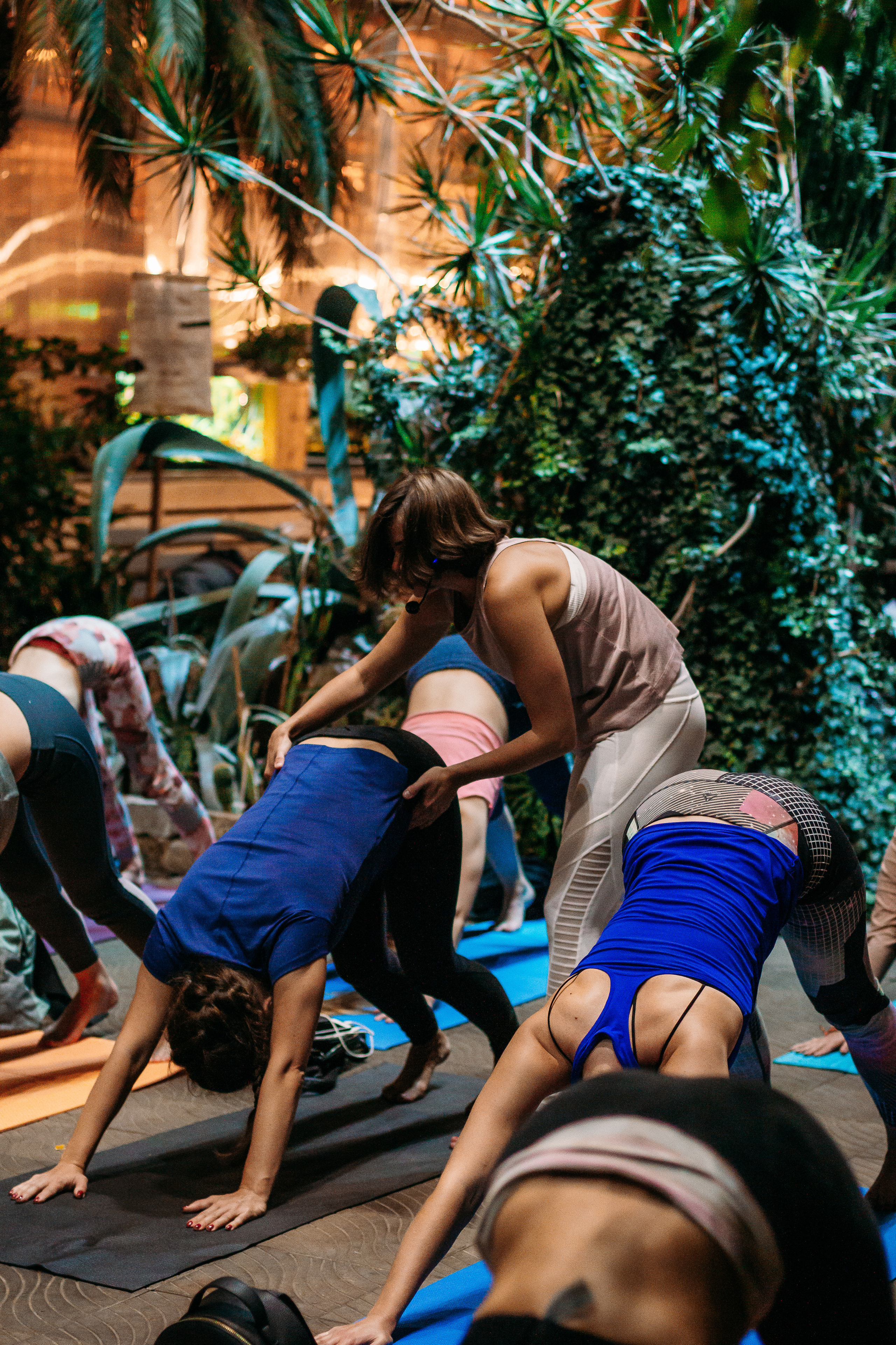 Йога с Анастасией Райденковой в Оранжерее. 16 сентября 2020. Санкт-Петербург. Ваш персональный фотограф в Волжском Мария Морозова