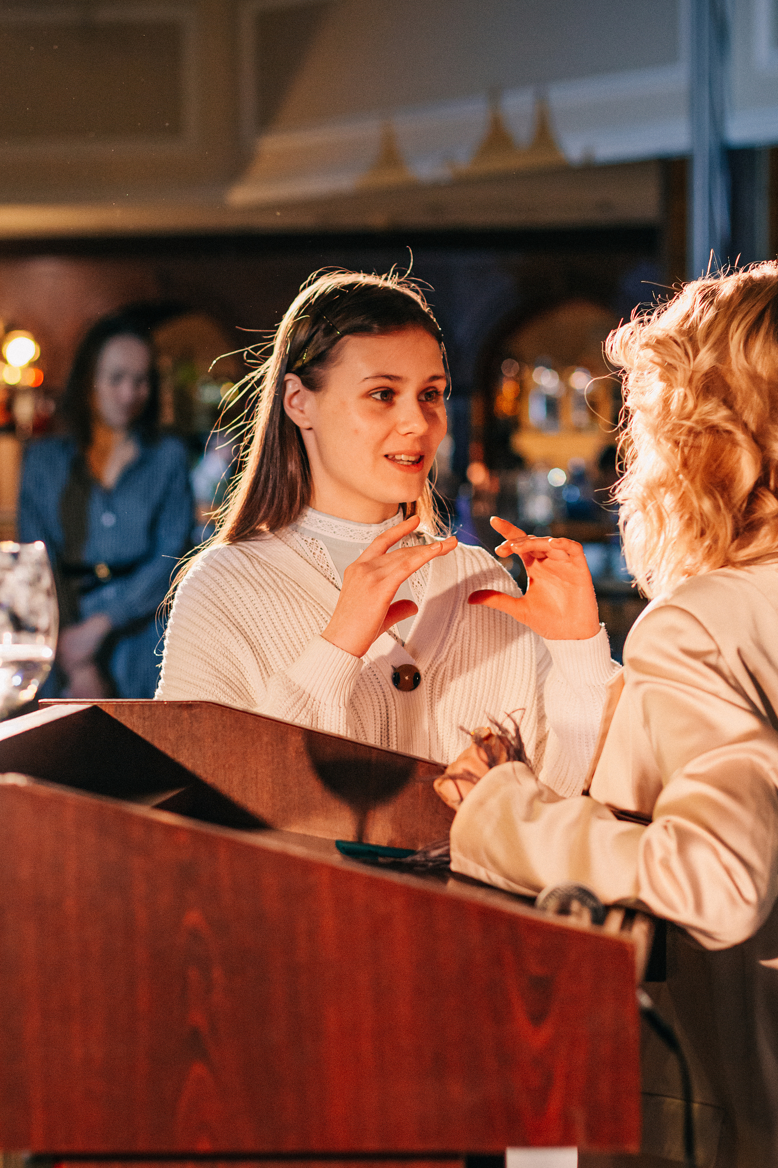 Презентация книги Юлии Чай «Новая я». 09 марта 2022. Санкт-Петербург. Ваш персональный фотограф в Волжском Мария Морозова