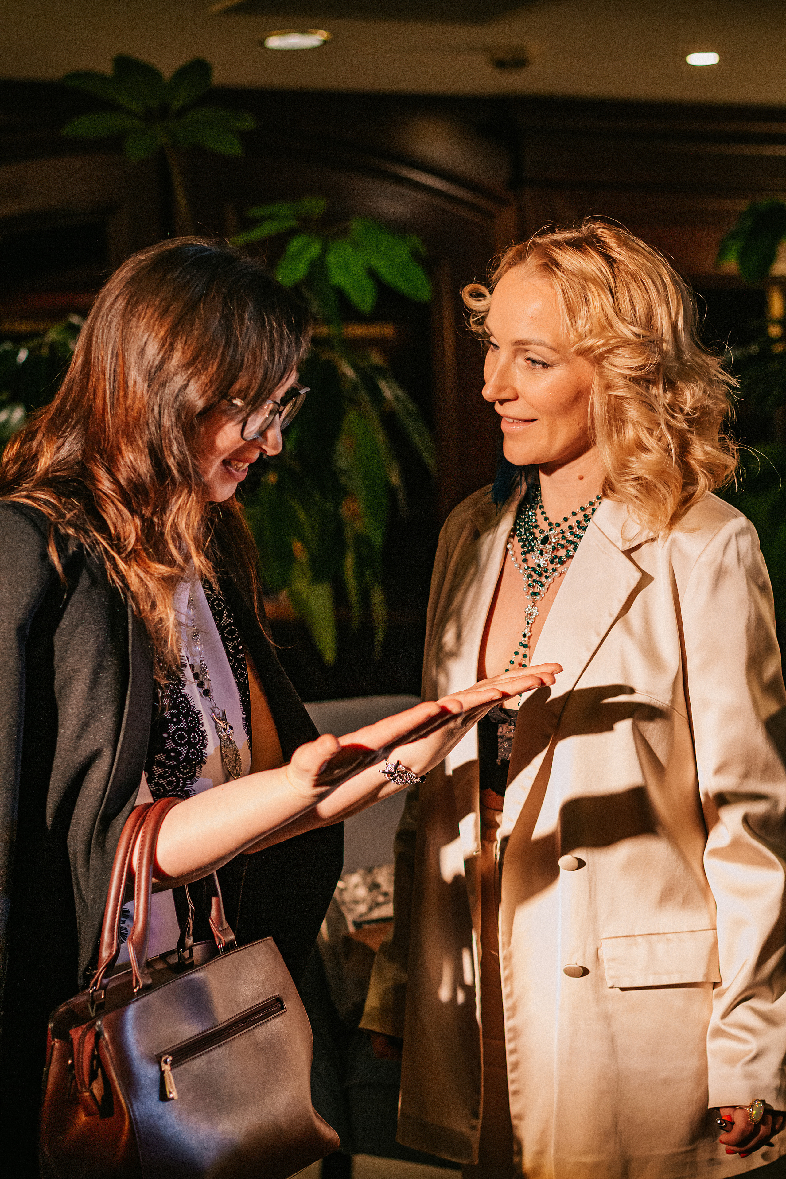 Презентация книги Юлии Чай «Новая я». 09 марта 2022. Санкт-Петербург. Ваш персональный фотограф в Волжском Мария Морозова