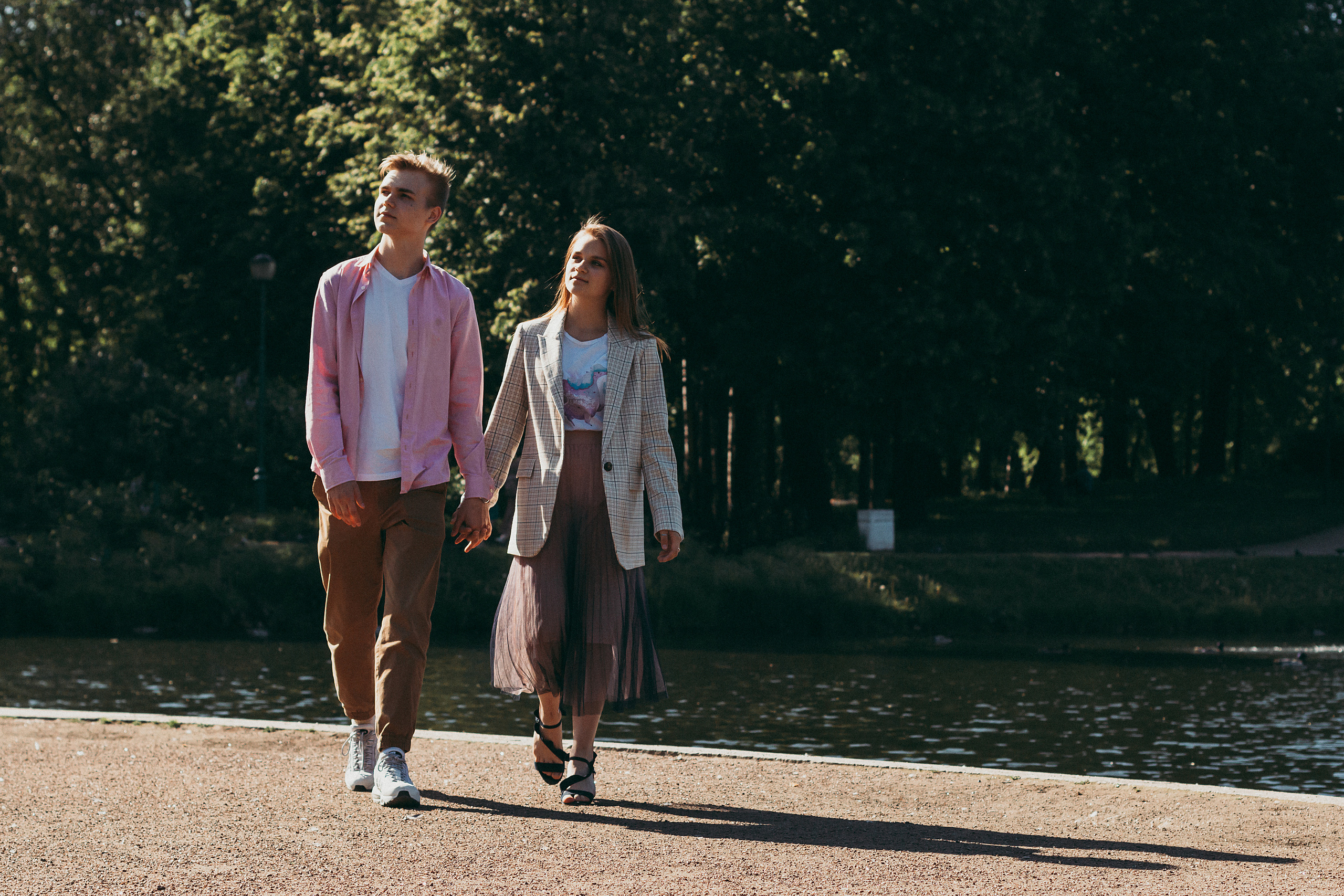 Арина и Данил. Прогулка. Июнь 2021. Санкт-Петербург. Ваш персональный фотограф в Волжском Мария Морозова