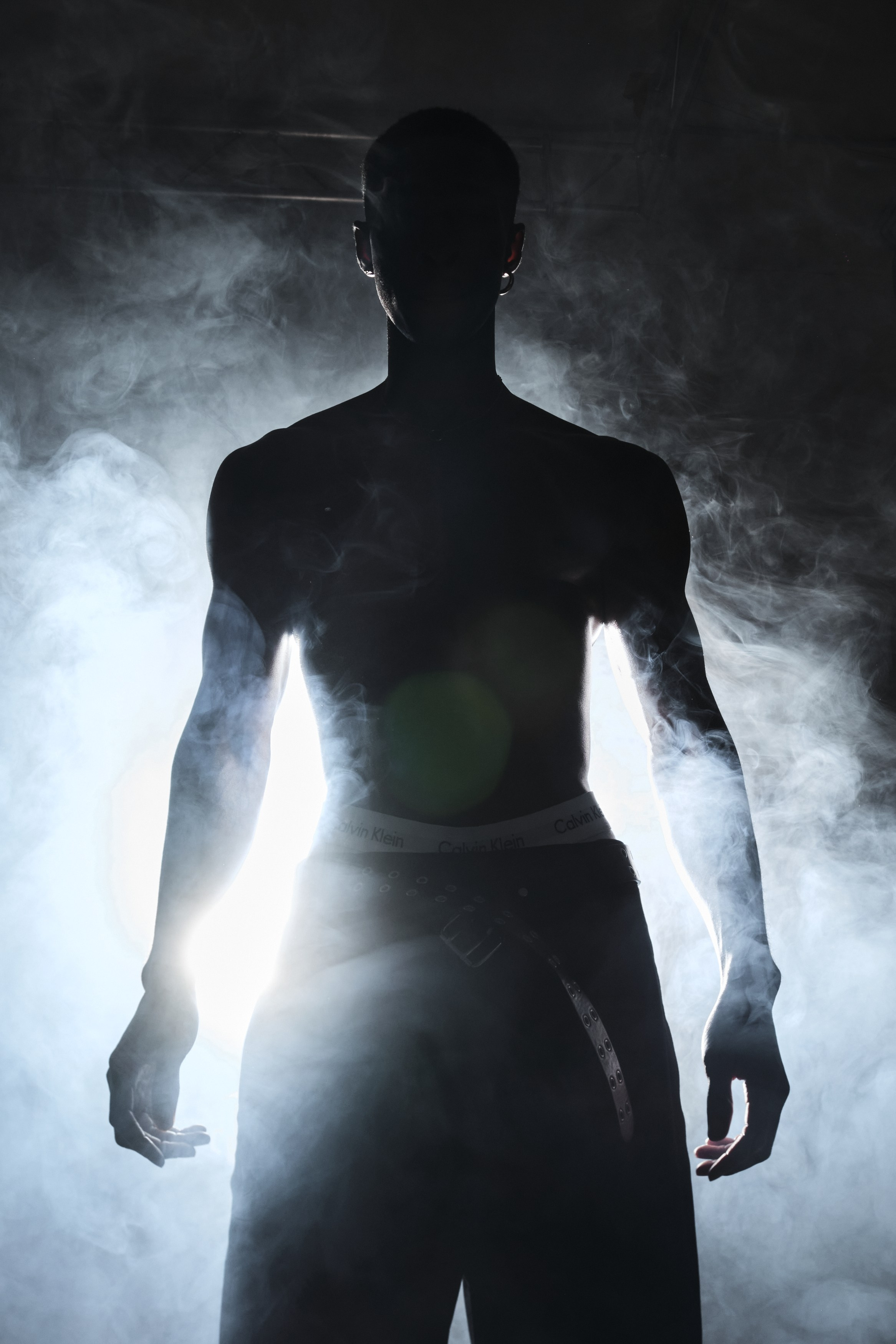 Мужская фотосессия, фотосессия для парня, мужчины, деловая фотосессия, портретная в студии, в Москве. Фото-ВидеоПродакшен для экспертов и брендов