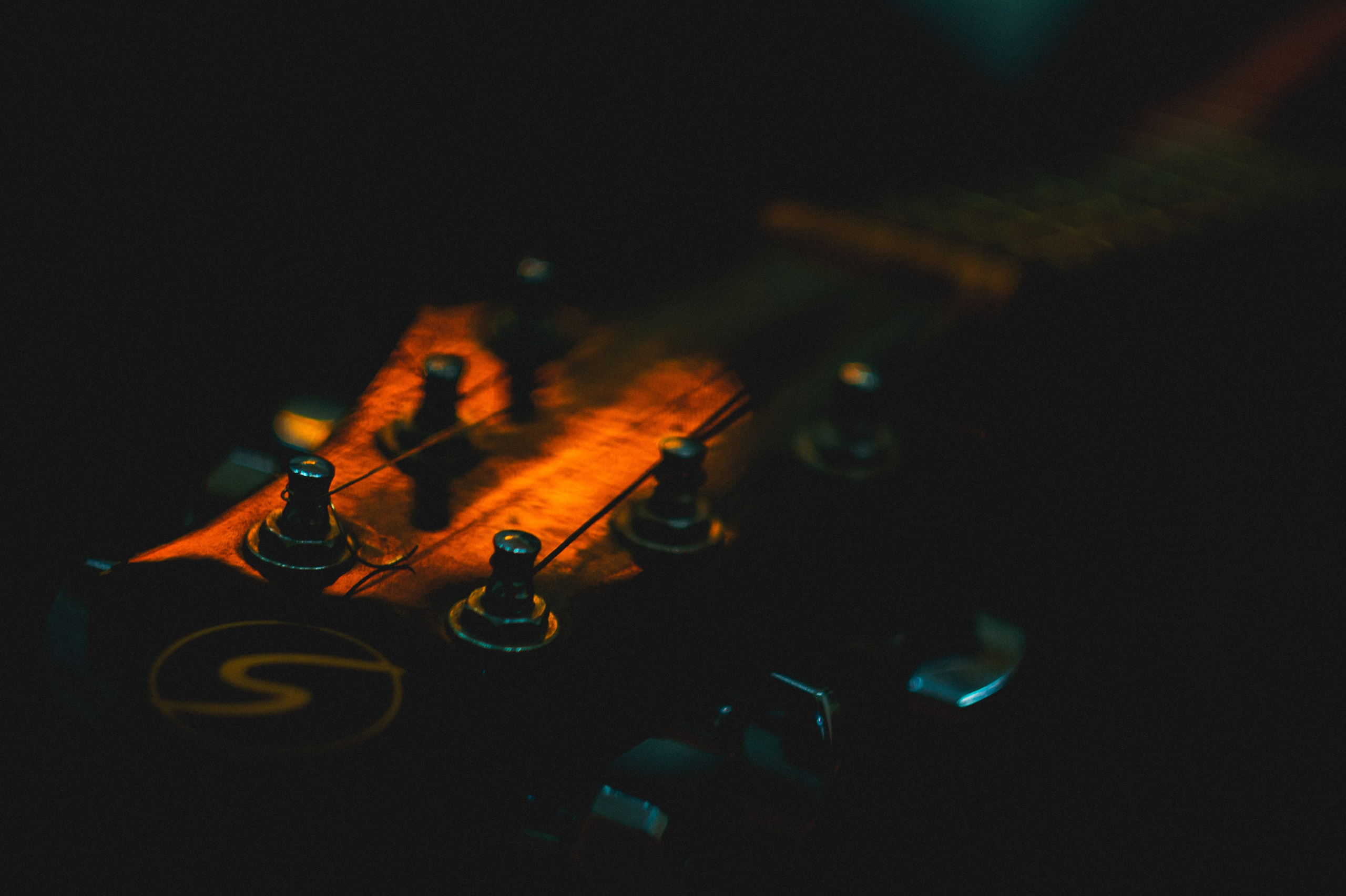 Опоздали на вечеринку. Den Mirov — Фотограф, Музыкант