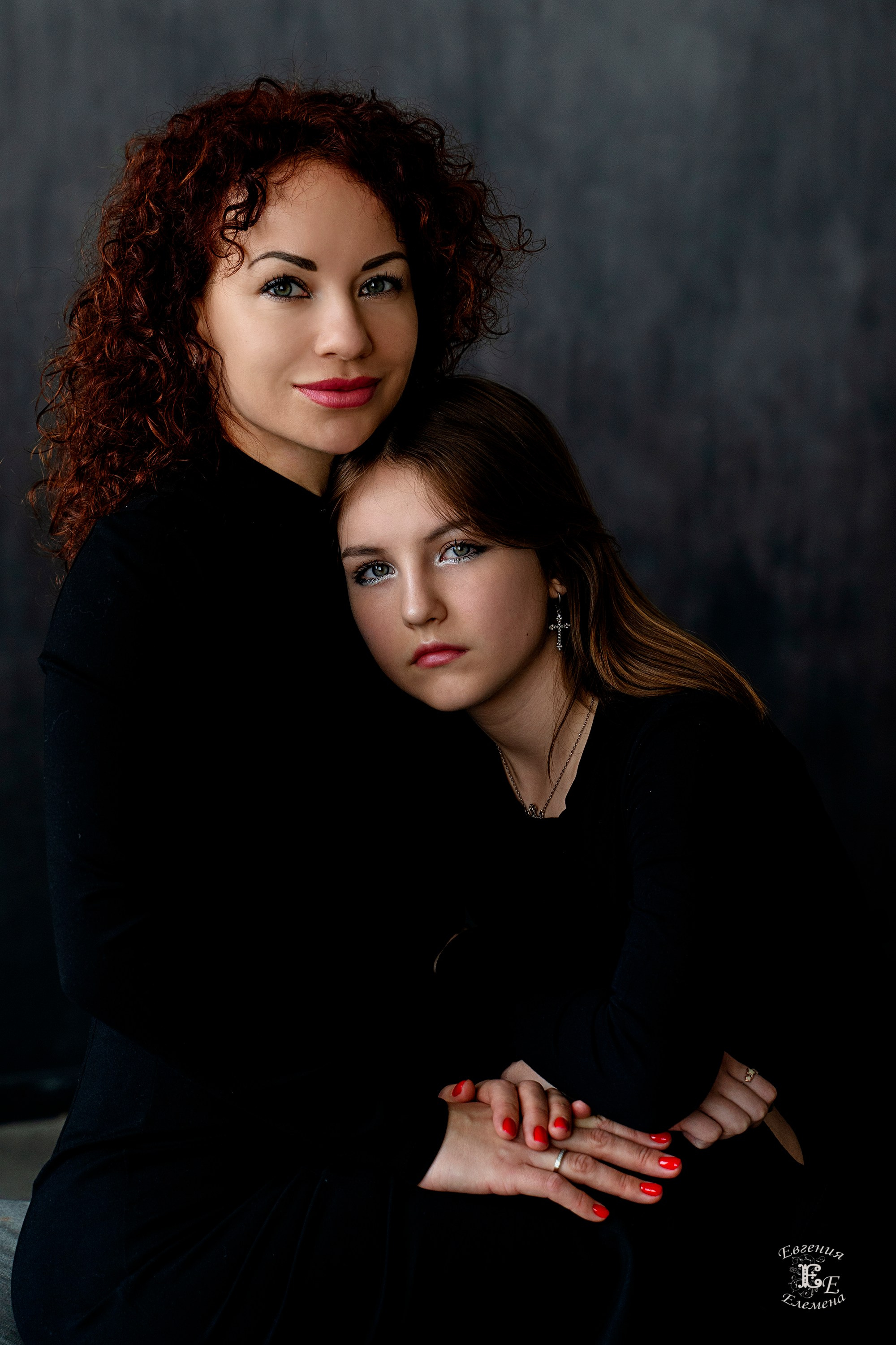 Фотосессия Насти и Вари. Семейный и портретный фотограф в Санкт-Петербурге Евгения Елемена