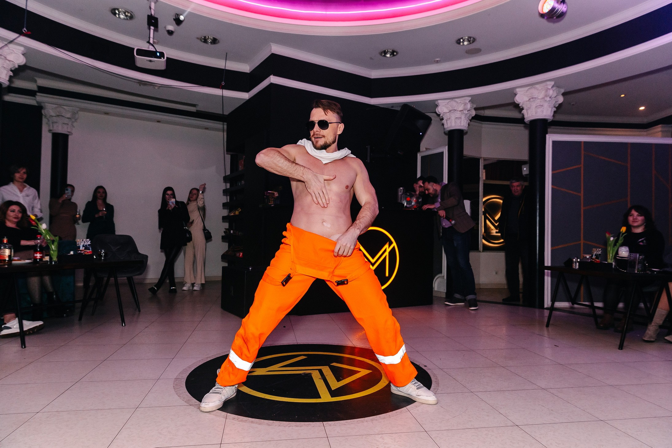 8 марта в лаунж-баре Major 2024. Свадебный, семейный и детский фотограф в Калининграде Елена Кравцова